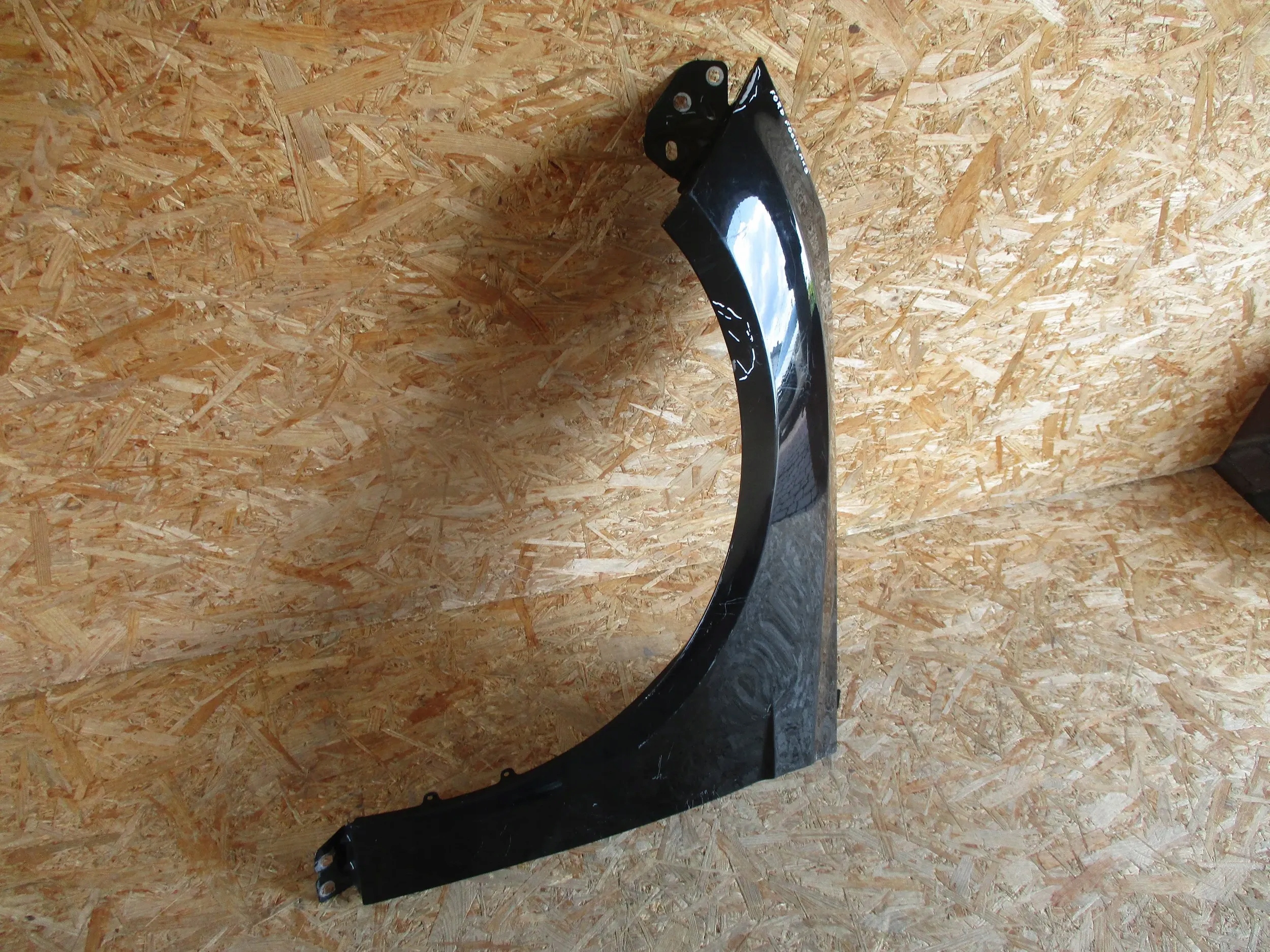 PARAFANGO ANTERIORE ANTERIORE FORD FOCUS MK3