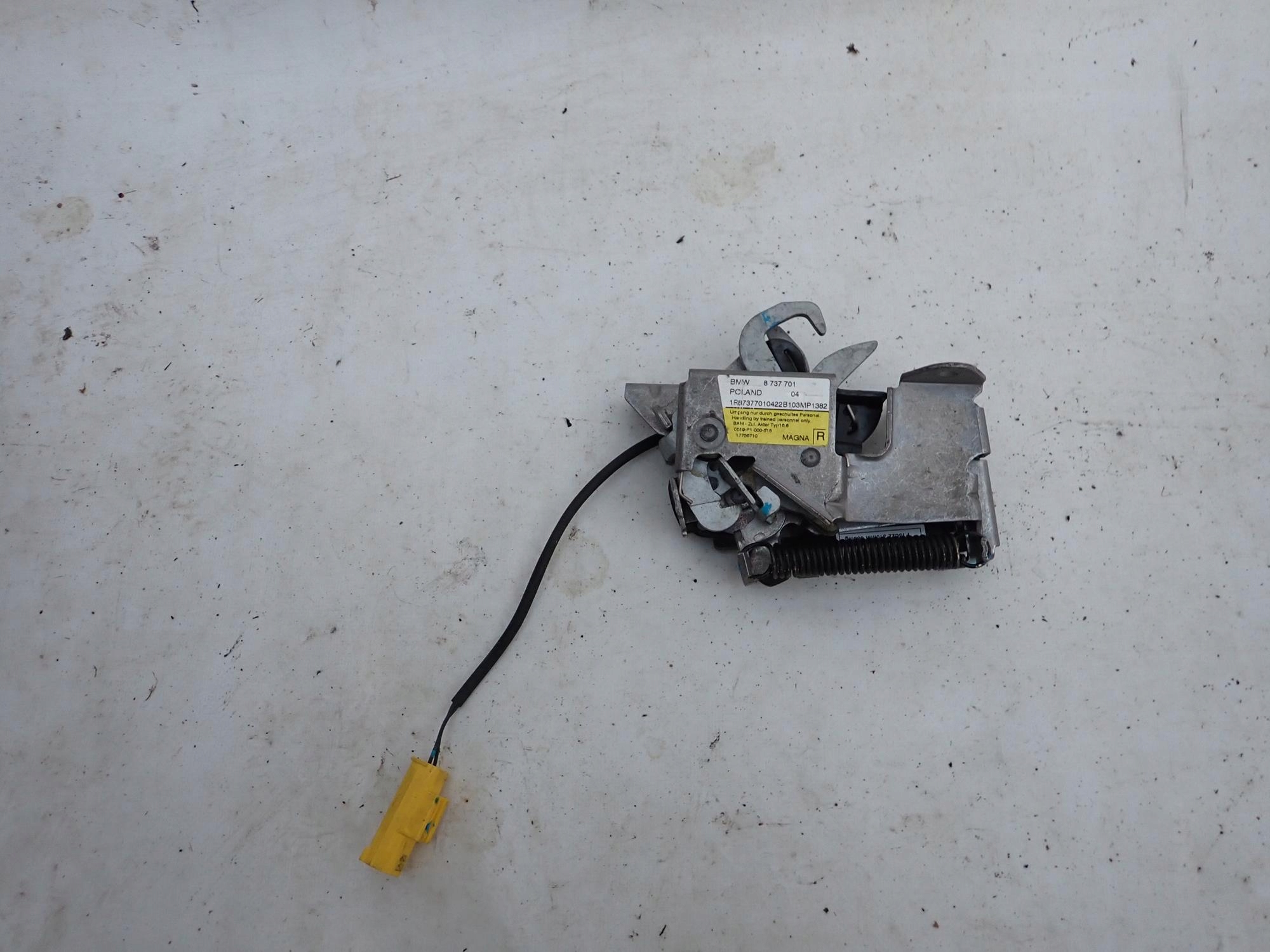 BMW 2 F45 F46 14-21 bonnet latch lock