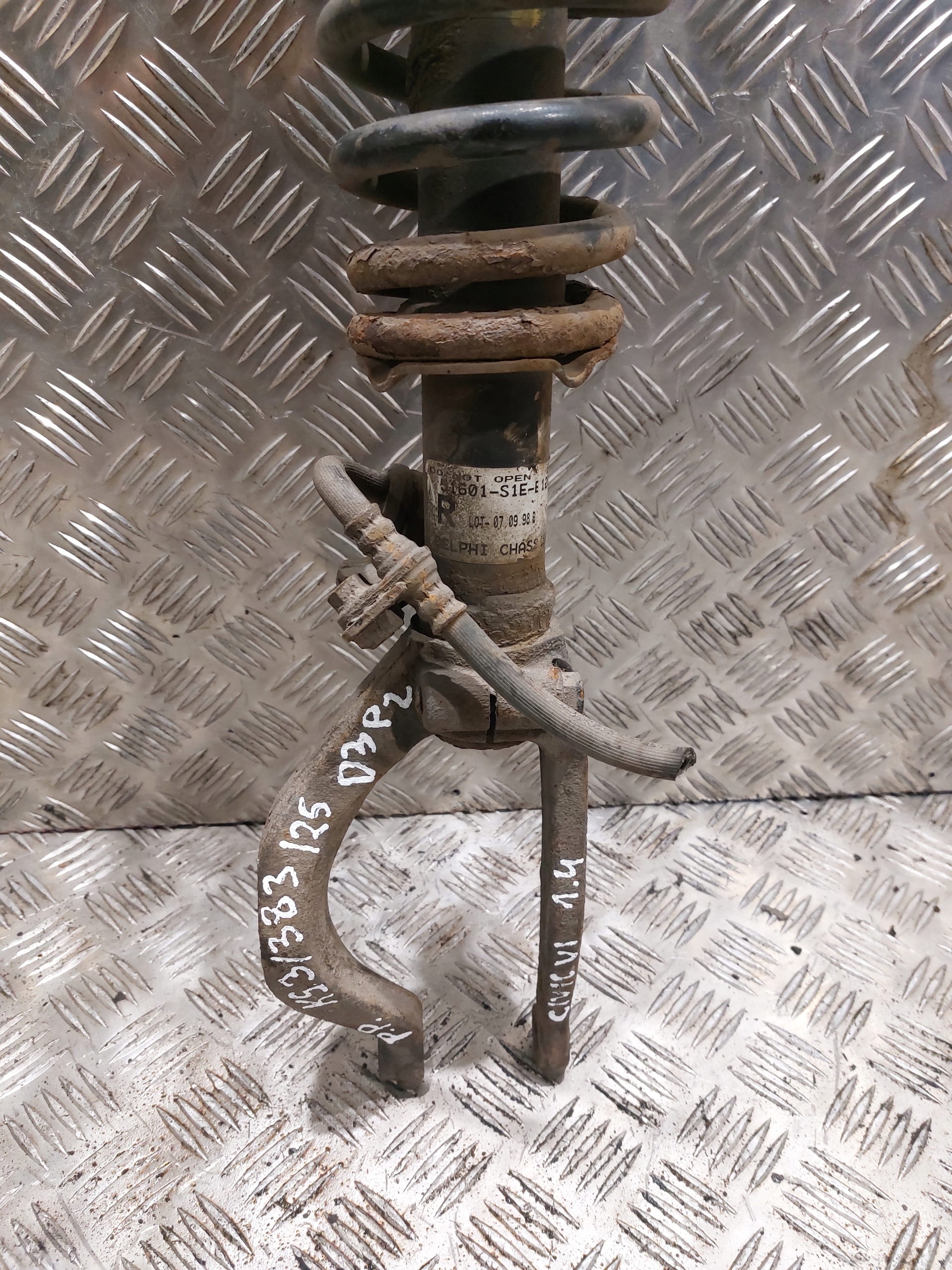 shock absorber left front HONDA CIVIC VI 1.4