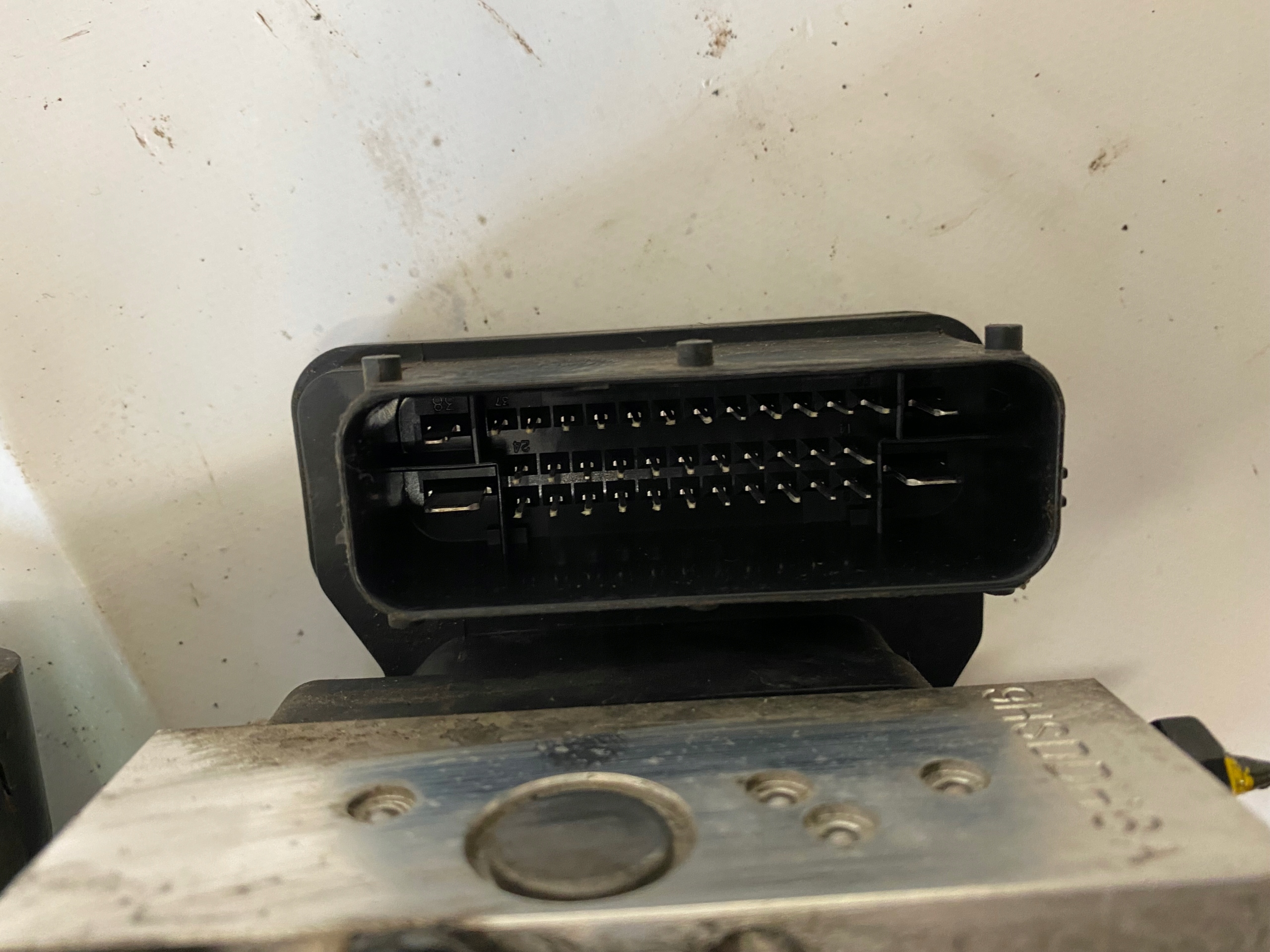 HYUNDAI I40 pump ABS control unit ESP 11-15