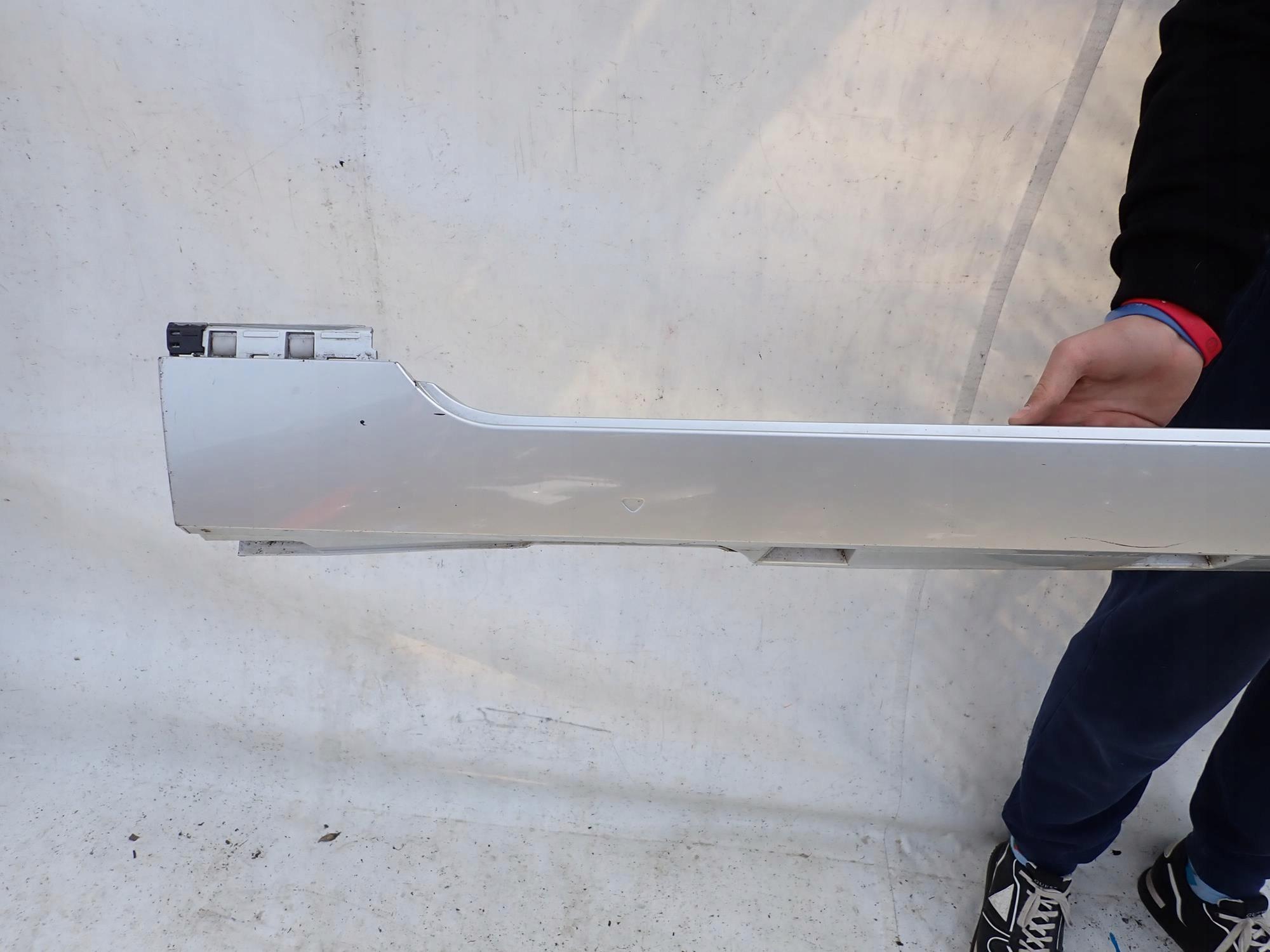 VW PASSAT B8 14-23 threshold right moulding threshold right