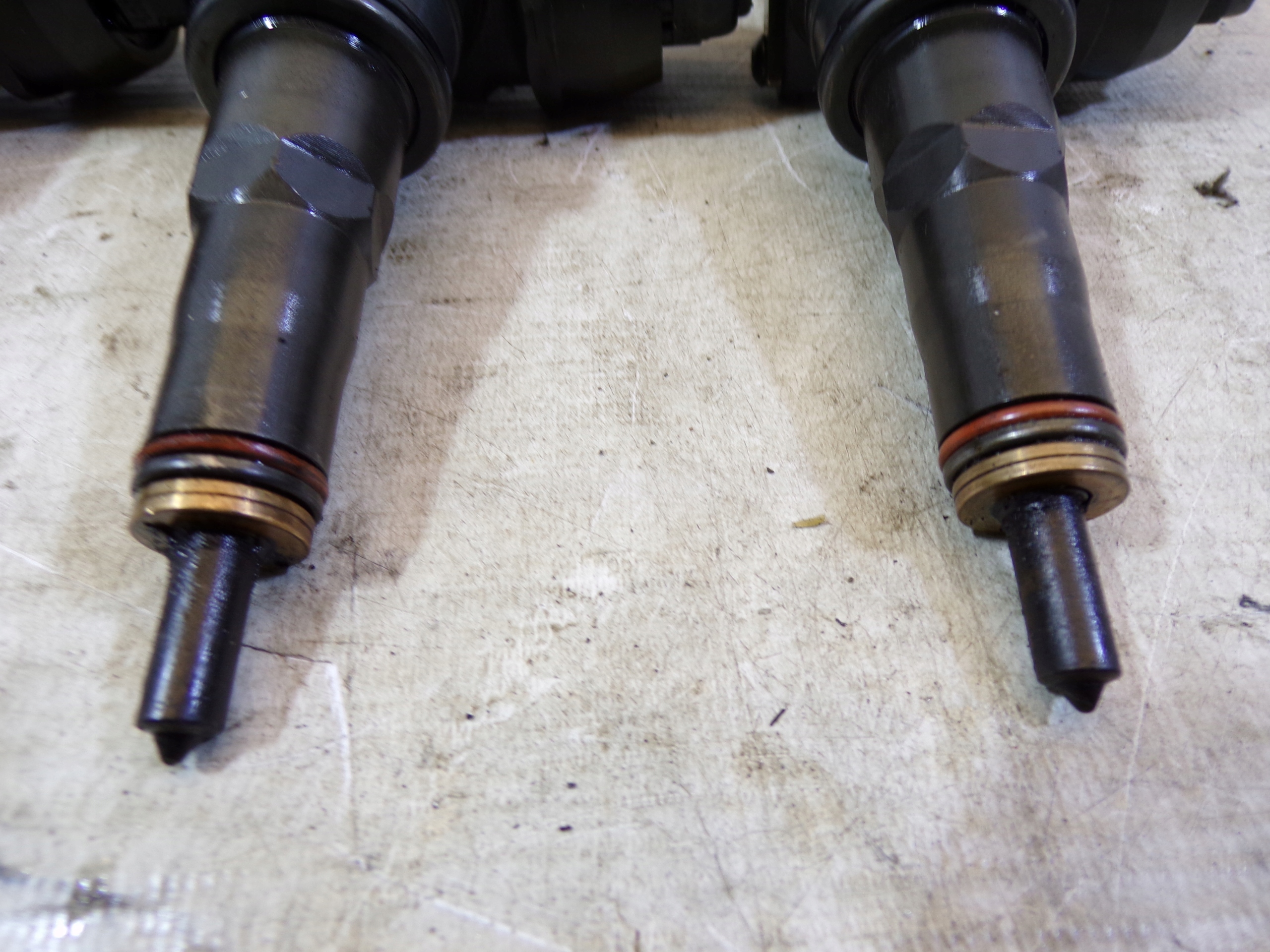 Injecteurs Injecteurs Injecteurs 1.9 TDI 038130073AG