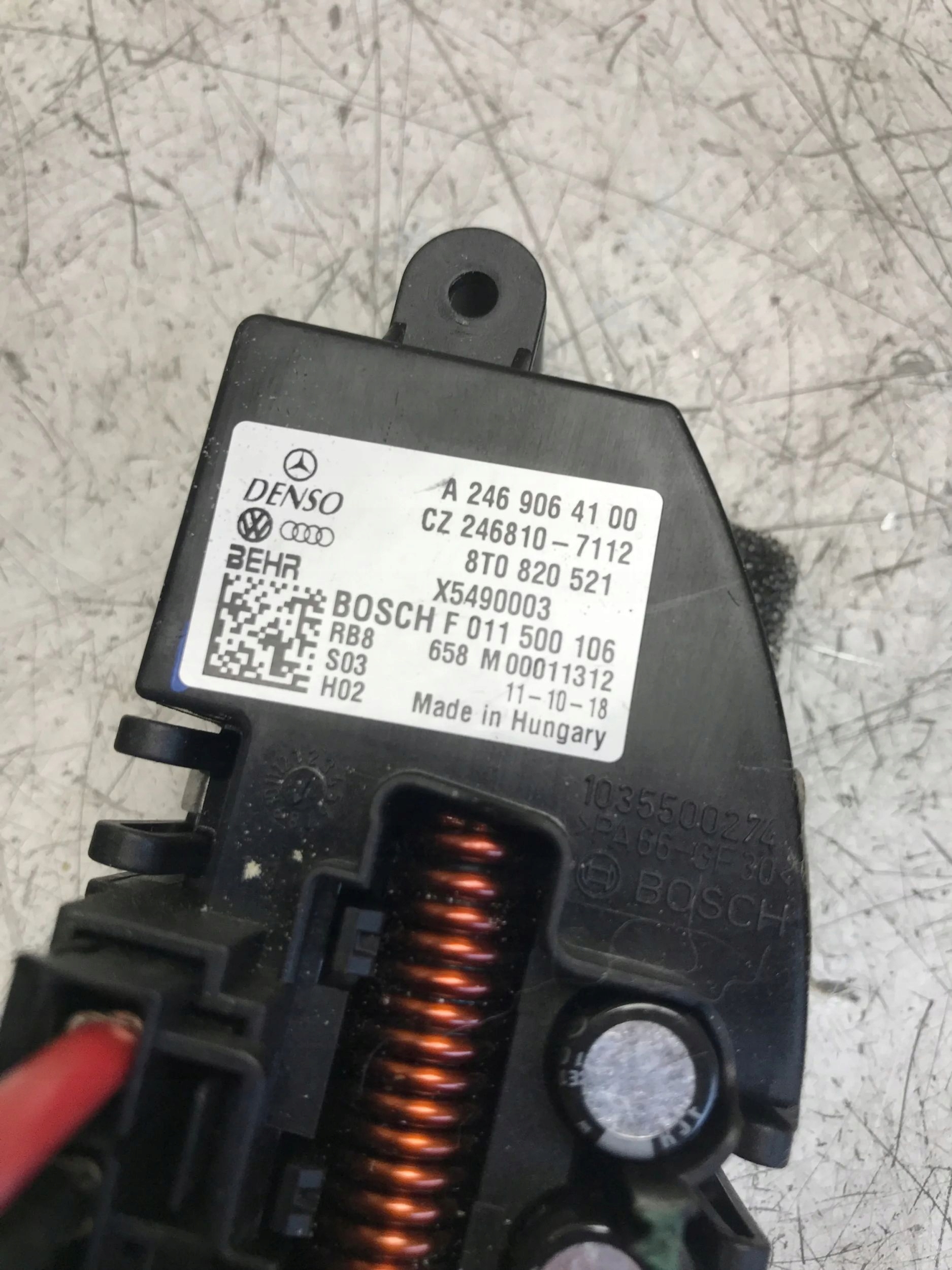 DMUCHAWA Lüfter AUDI A4 B8 A5 LIFT 8T0820521