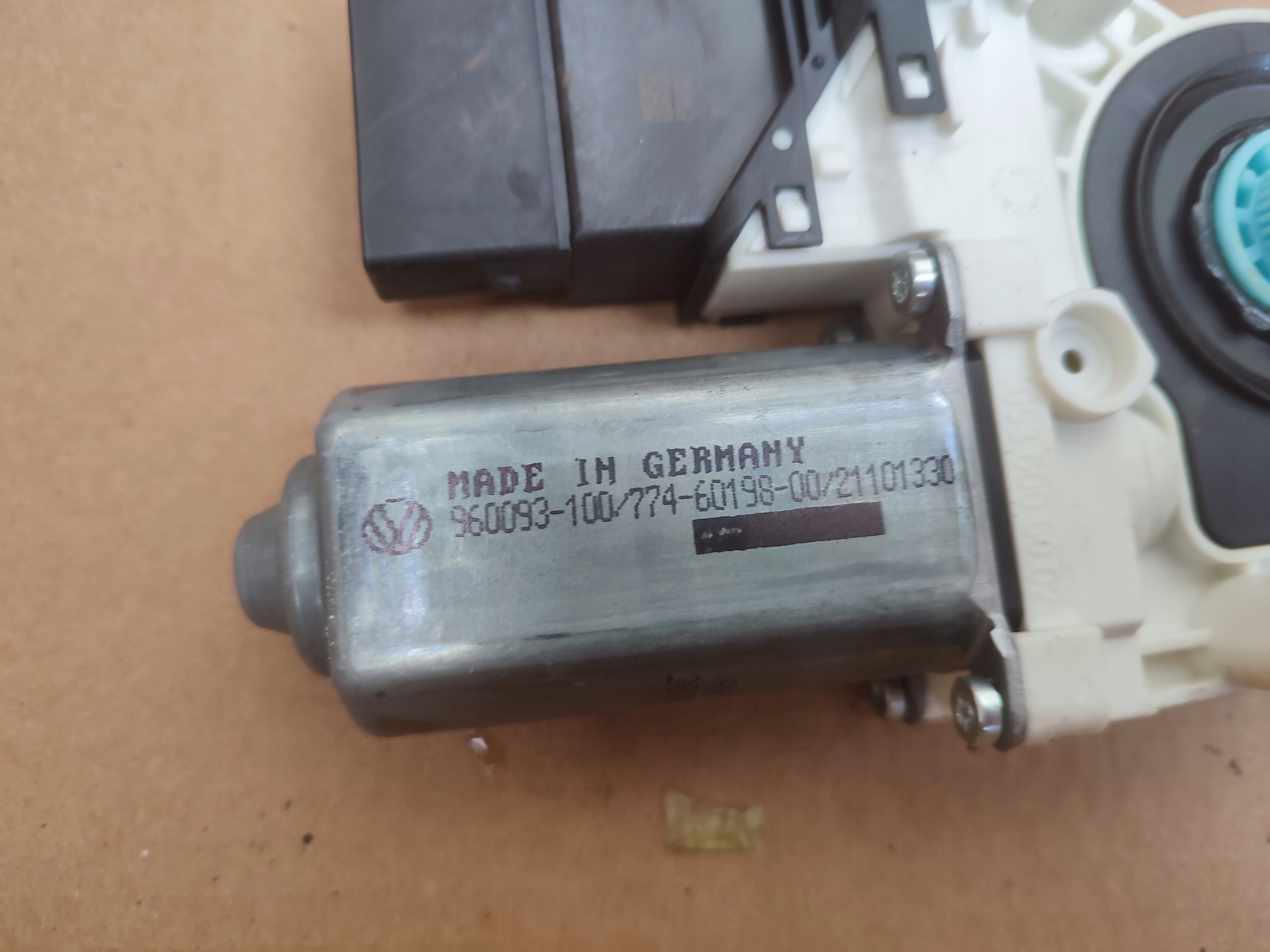 mini motor windows left rear rear part VOLKSWAGEN 3C0959703B