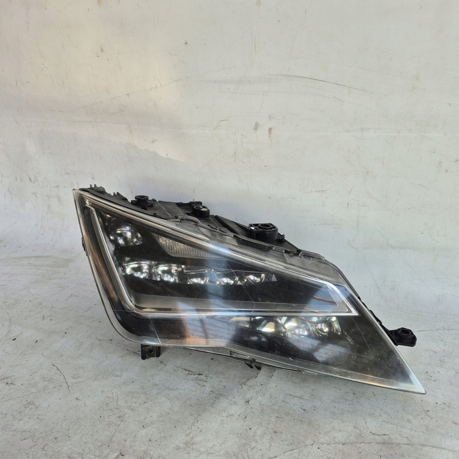 SEAT LEON III LIFT 16- light right front front FULL LED 5F1941008