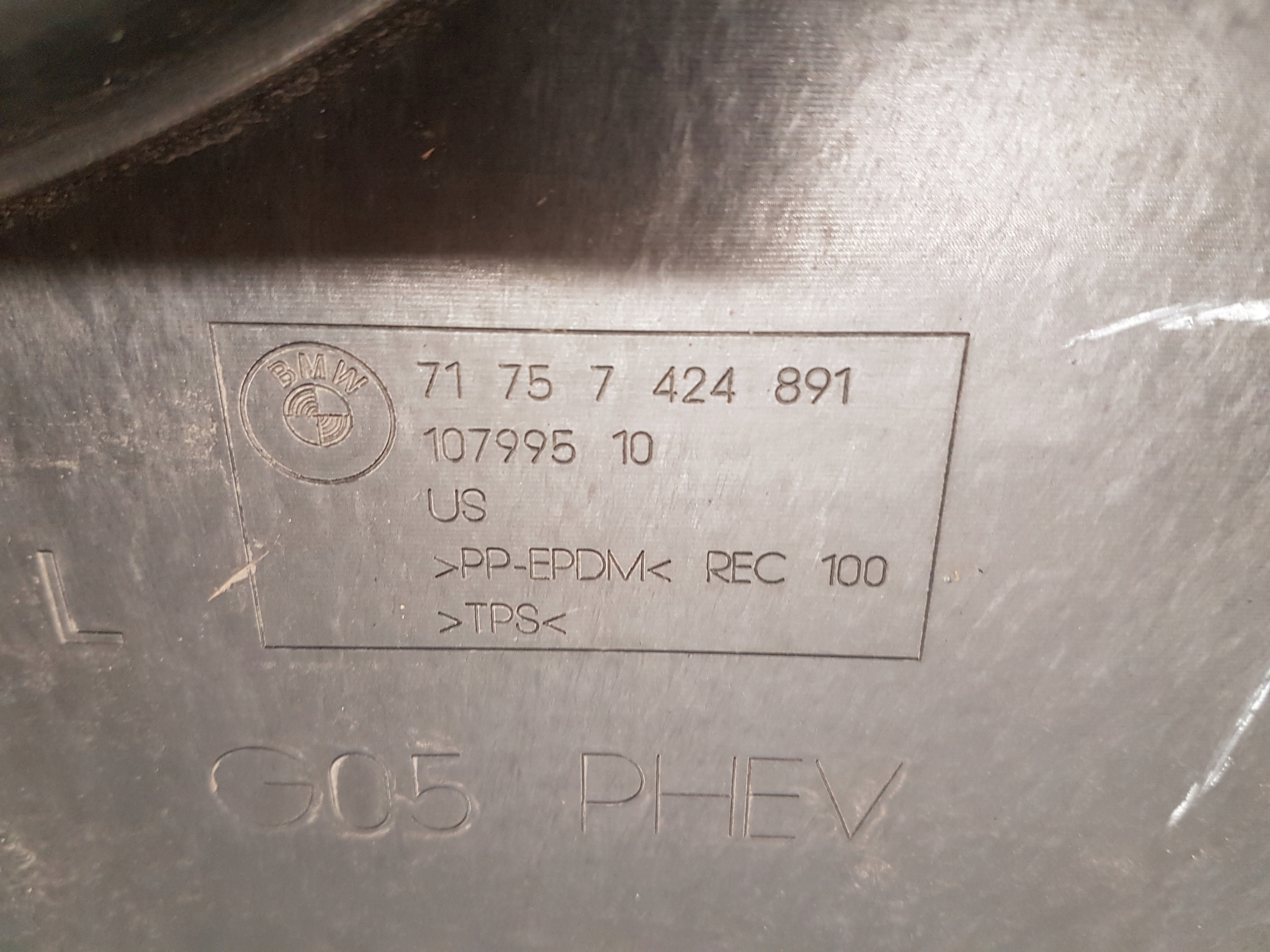 Blende Abdeckung Unterfahrschutz links BMW X5 G05 7424891