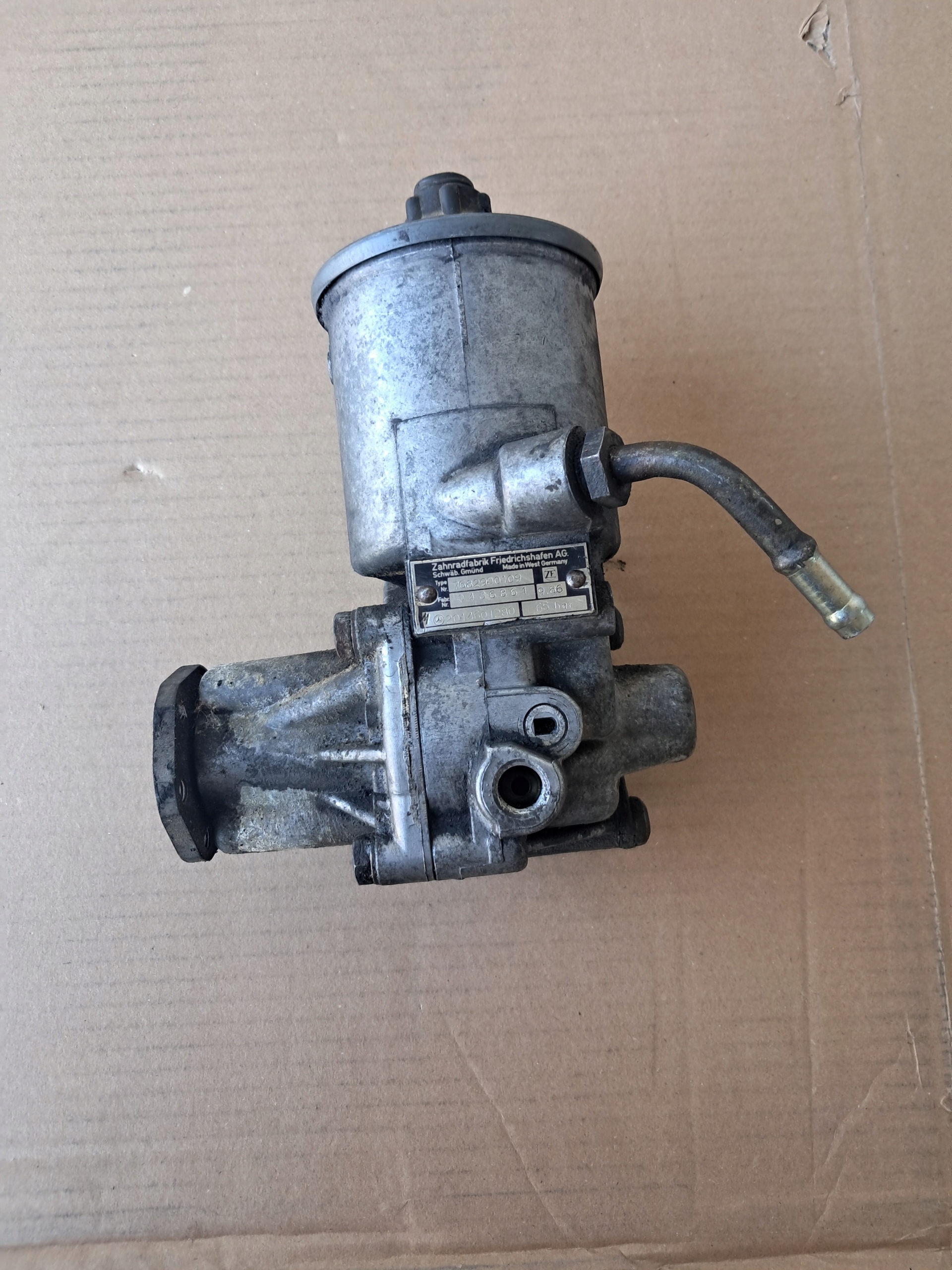 servo pump MERCEDES W124 W201 65BAR 2014601280