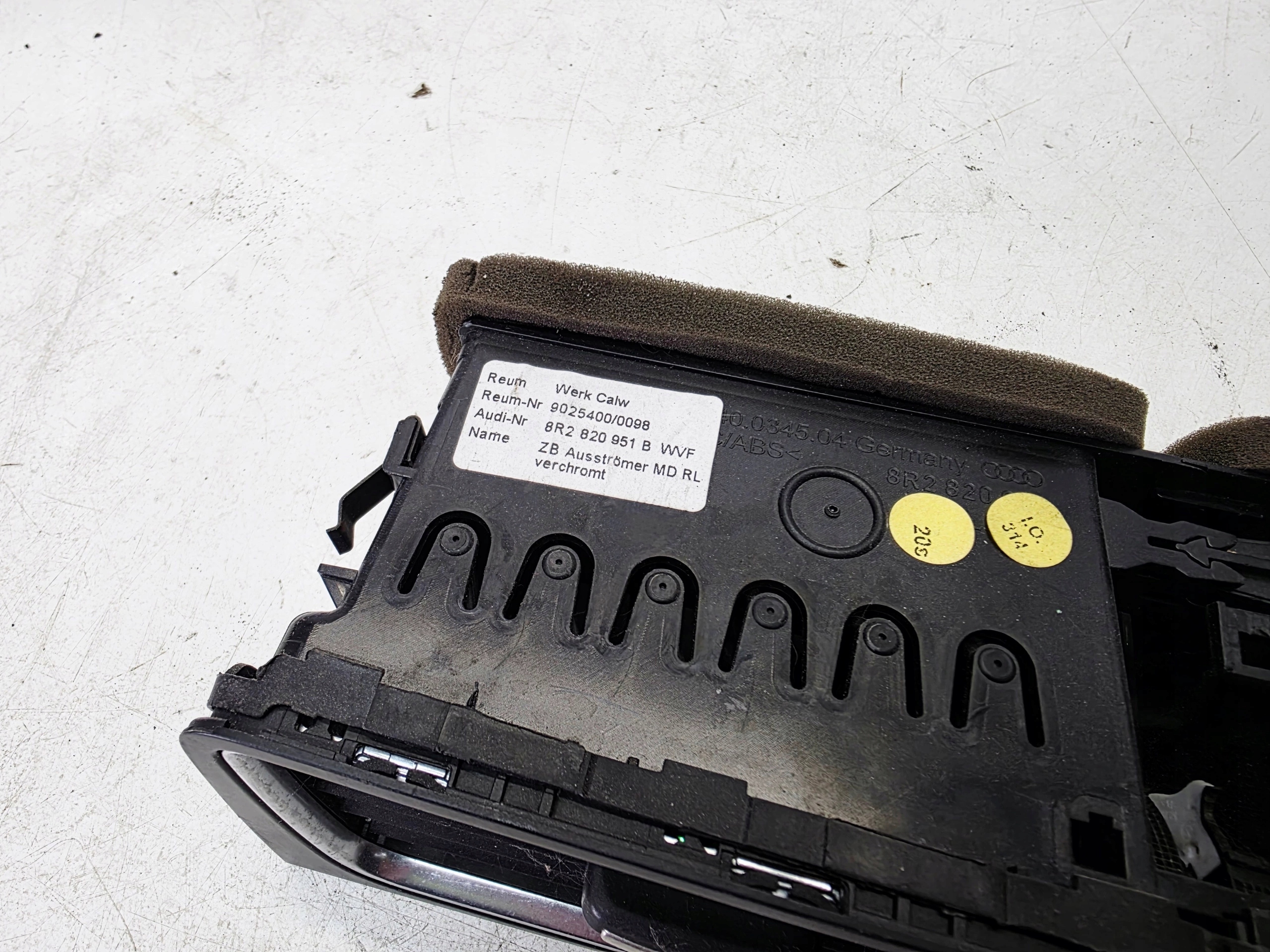 grid air conditioning devices central AUDI Q5 8R 8R2820951B