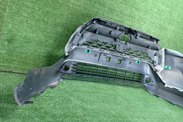 TOYOTA COROLLA CROSS 22- frontstoßstange vorne