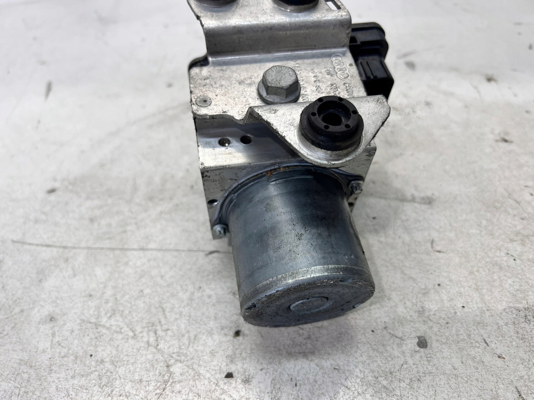 pump control unit ABS ESP AUDI Q7 4M 4M0907379Q 4M0907379N