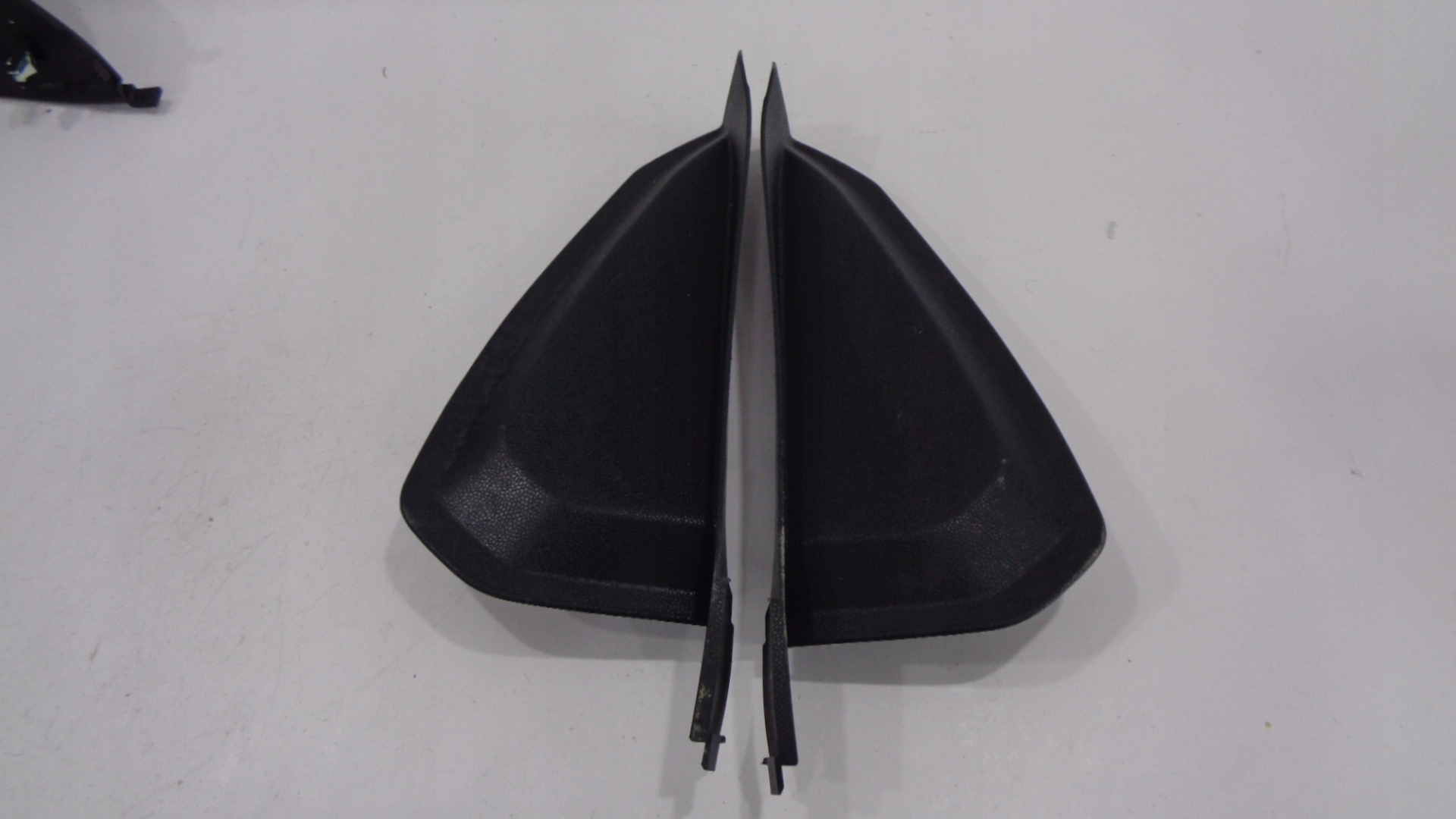 FORD FIESTA MK7 WYKOŃCZENIE DESKI LEWE