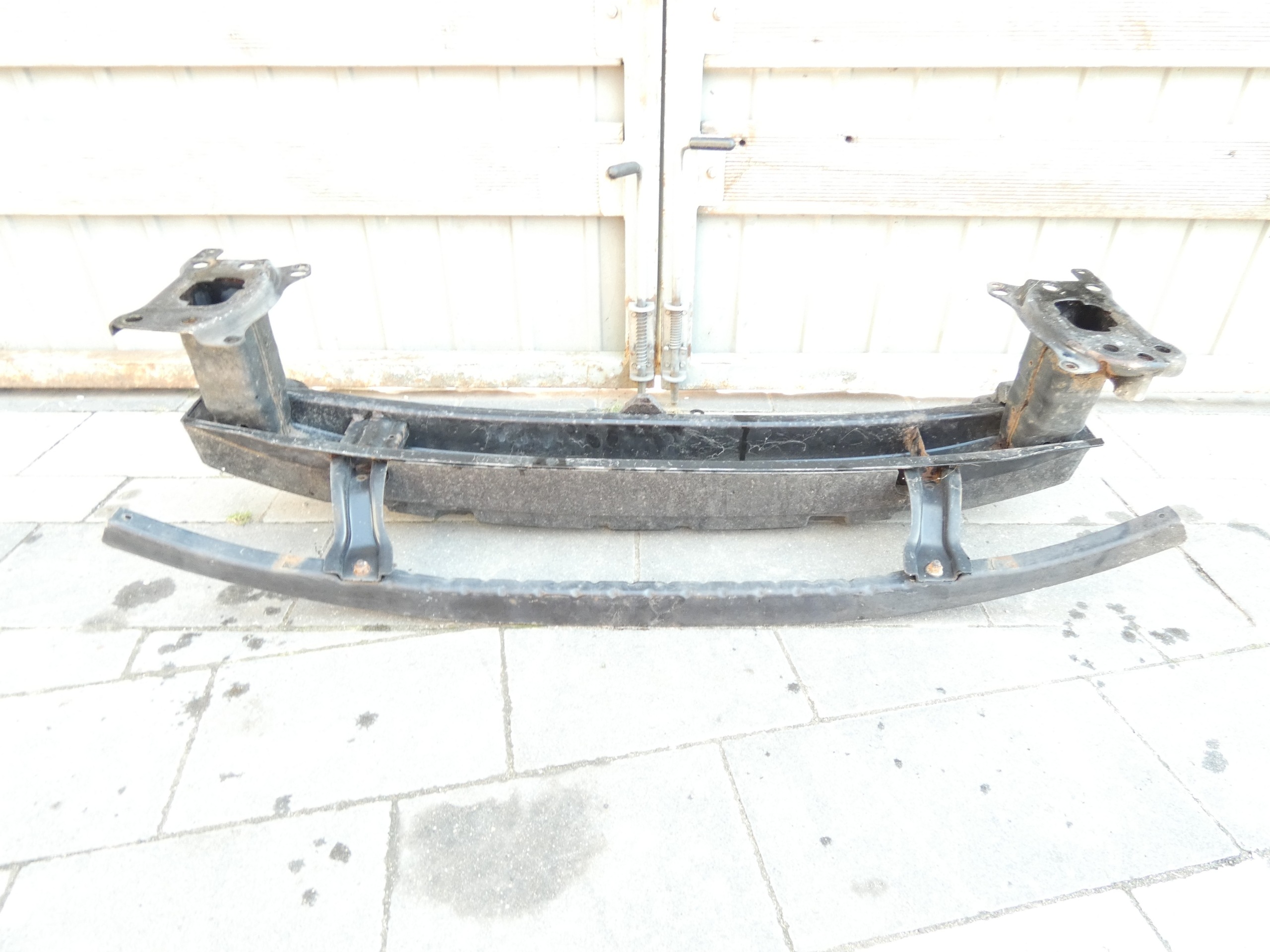 bumper support front ABSORBER PASSAT B6 05-10 KOMPLET