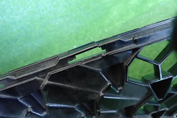 TOYOTA AYGO X 22- grid of a bumper central
