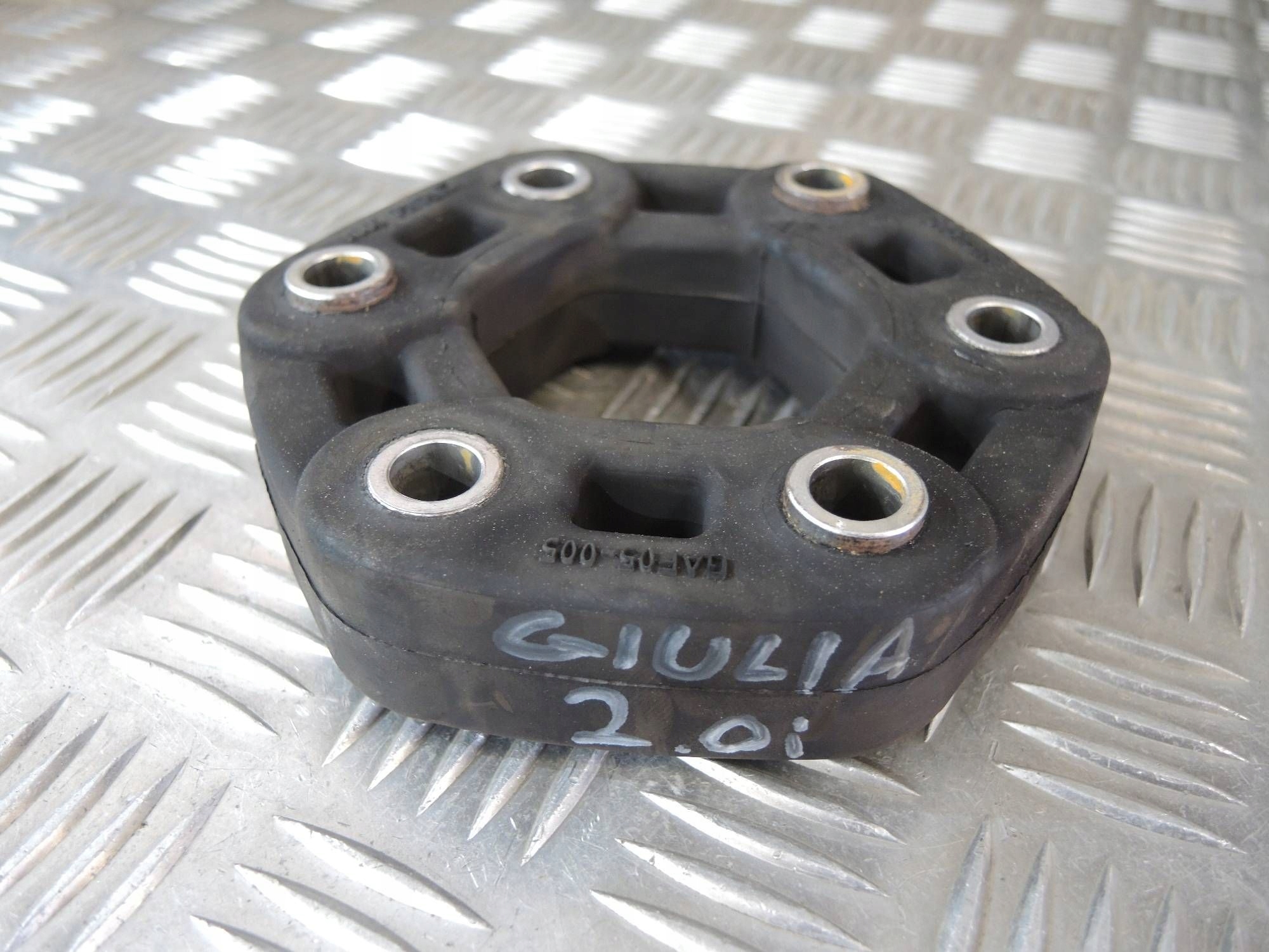 Alfa Romeo Giulia 2015 Łożysko podpory wału napędowego