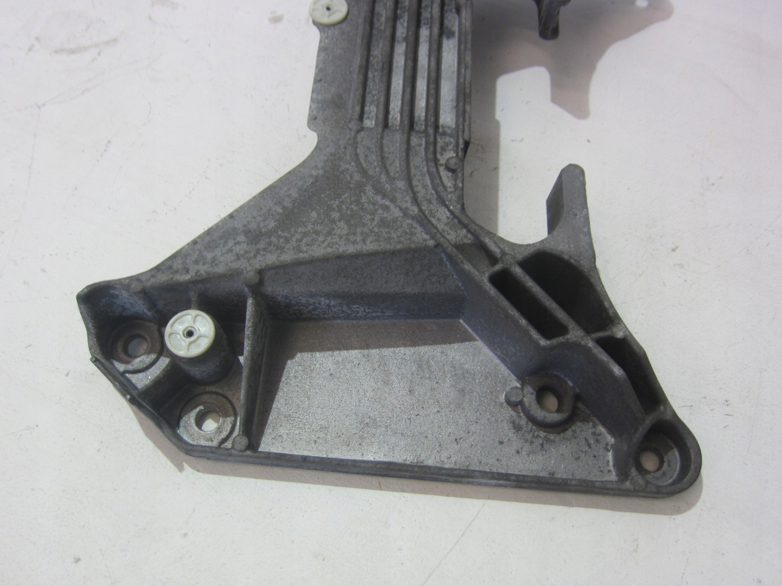 BMW X3 G01 X5 G05 support gearbox mount 9485331 22319485330