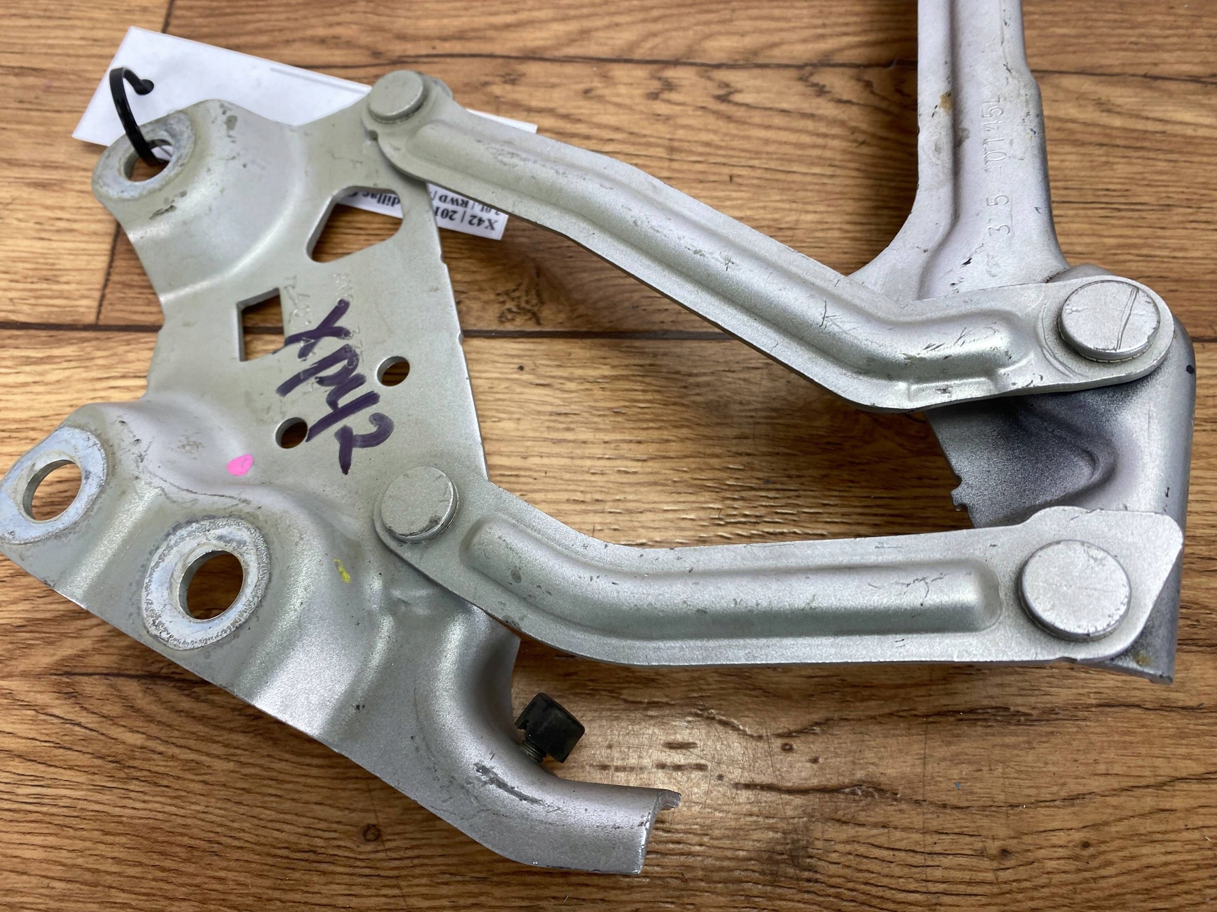 hinge bonnets bonnet of the engine left Cadillac CTS III 2014+