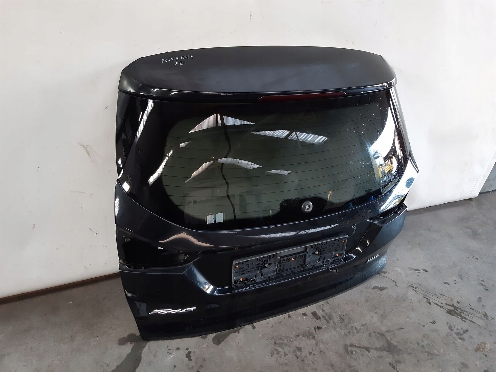 trunk door boot Ford Focus MK3 kombi FB