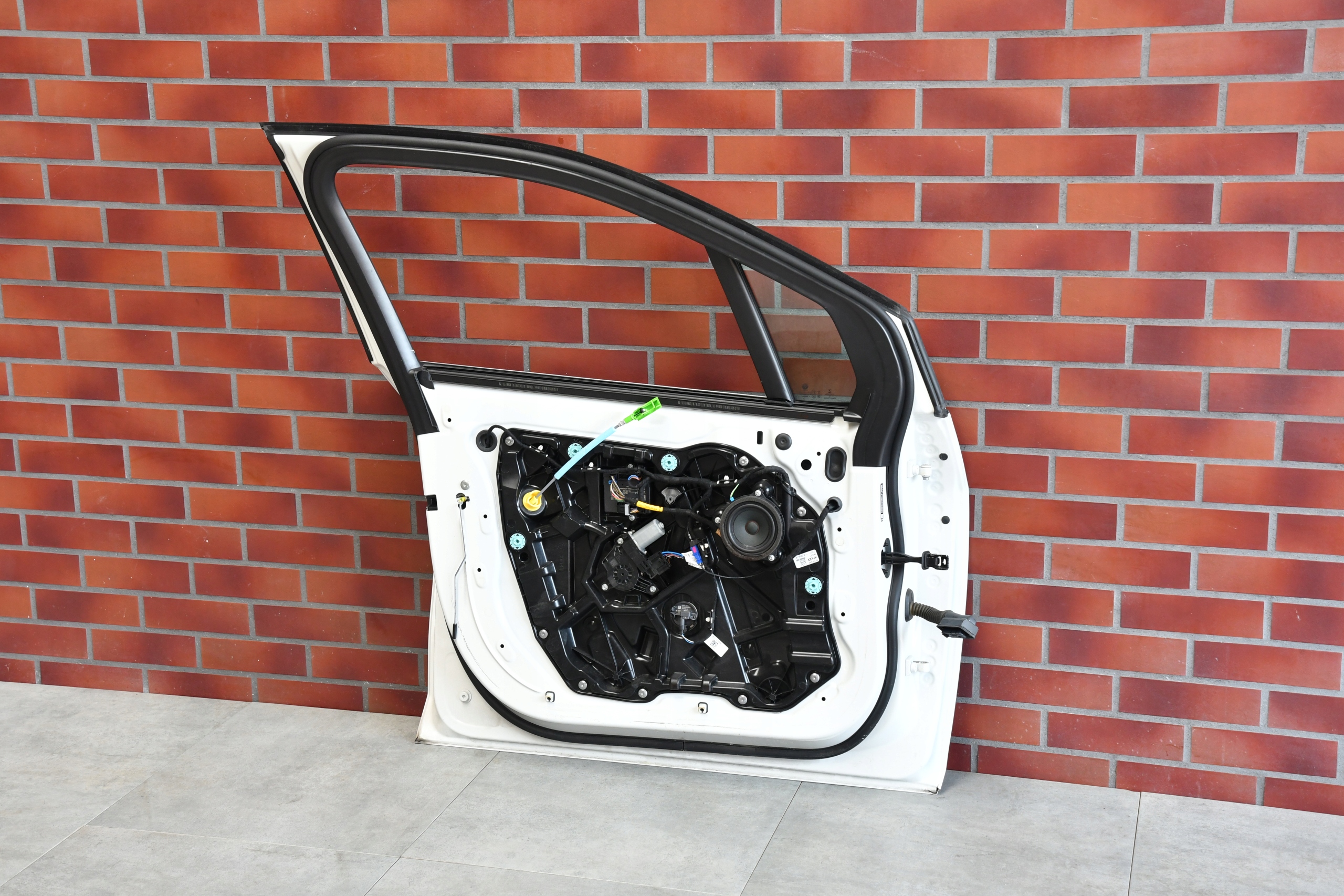 door left front front BMW 2 U06 A300