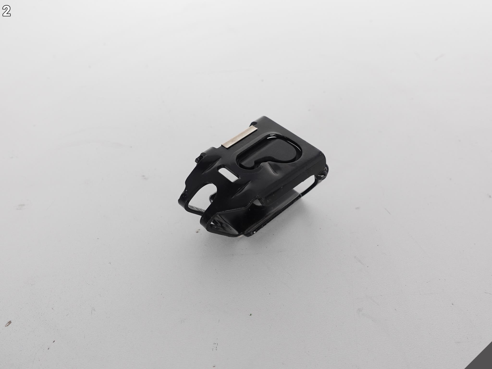 PORSCHE CAYENNE 7P5 VW TOUAREG bracket ROLETY right