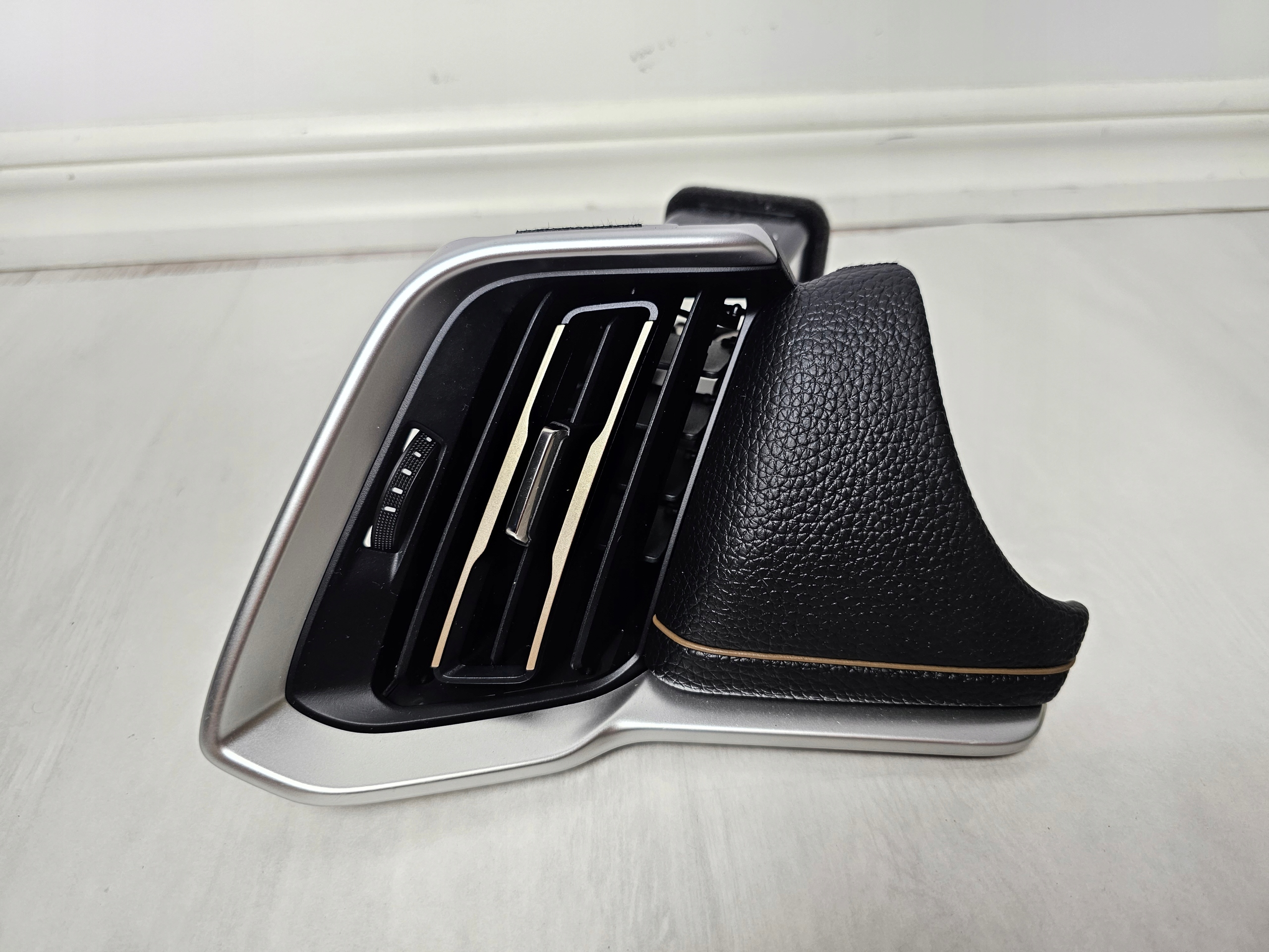 декор защита воздухозаборник жалюзи потока воздуха впуск mazda CX60