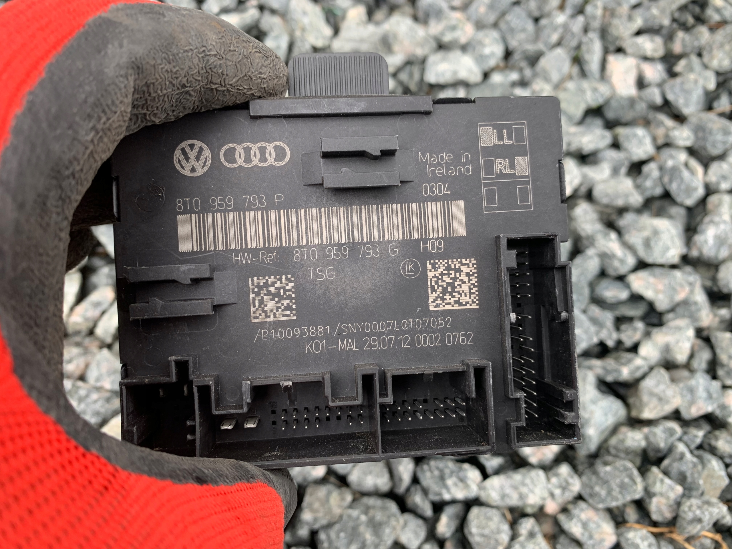 AUDI A5 8T A4 B8 module door 8T0959792G