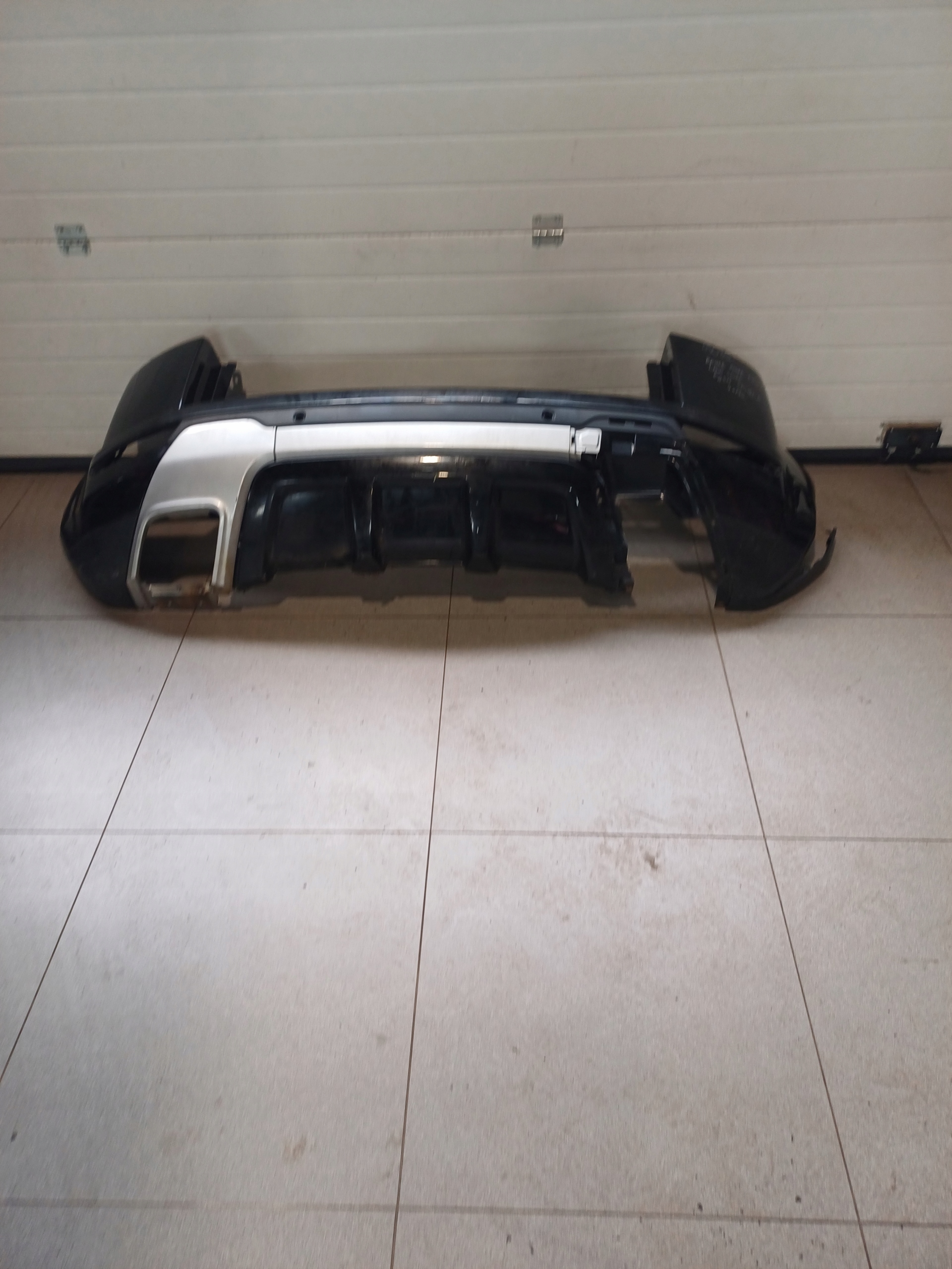 bumper rear part rear RANGE ROVER EVOQUE LAND ROVER EJ3M-17D781-A 4 X PDC