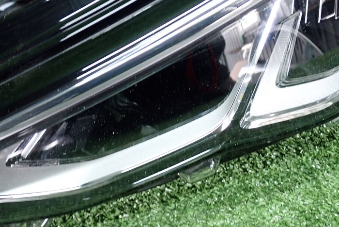 VW GOLF VIII LED 19- reflektor links Licht links