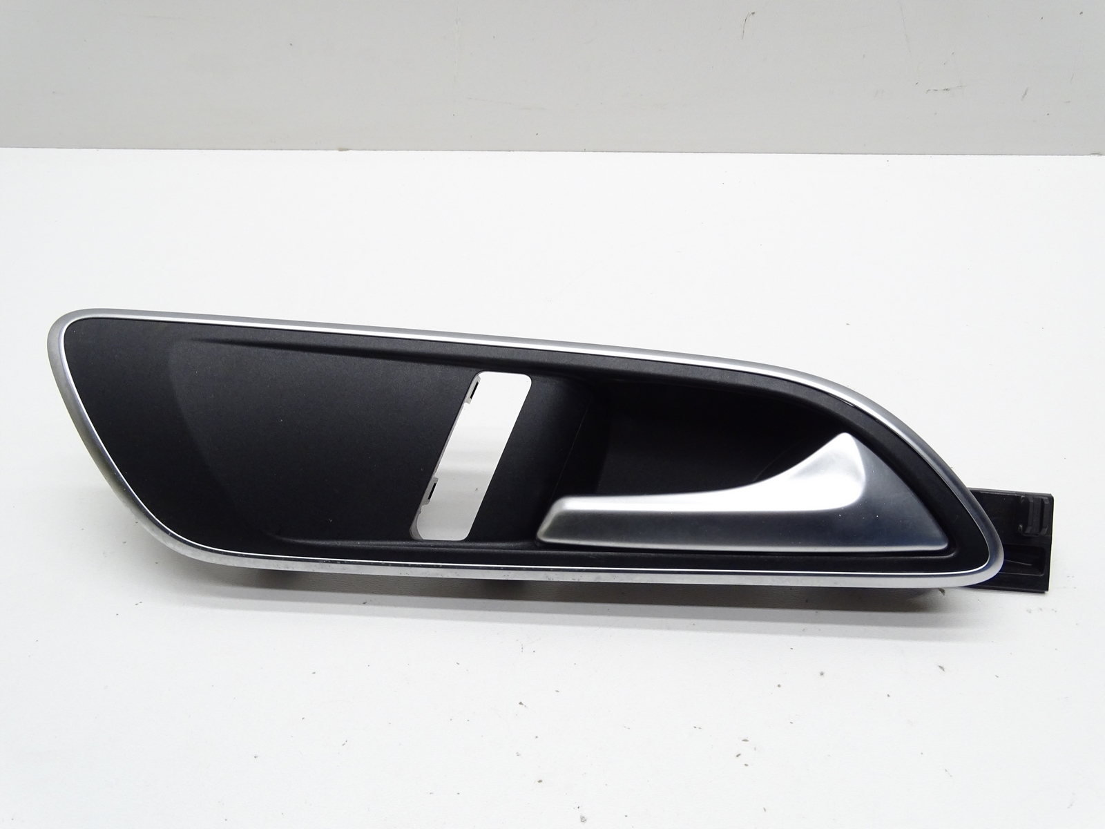 KLAMKA DRZWI WEWNĘTRZNA PRAWA PRAWY PRZÓD PRZEDNIA MERCEDES W246 A2467600