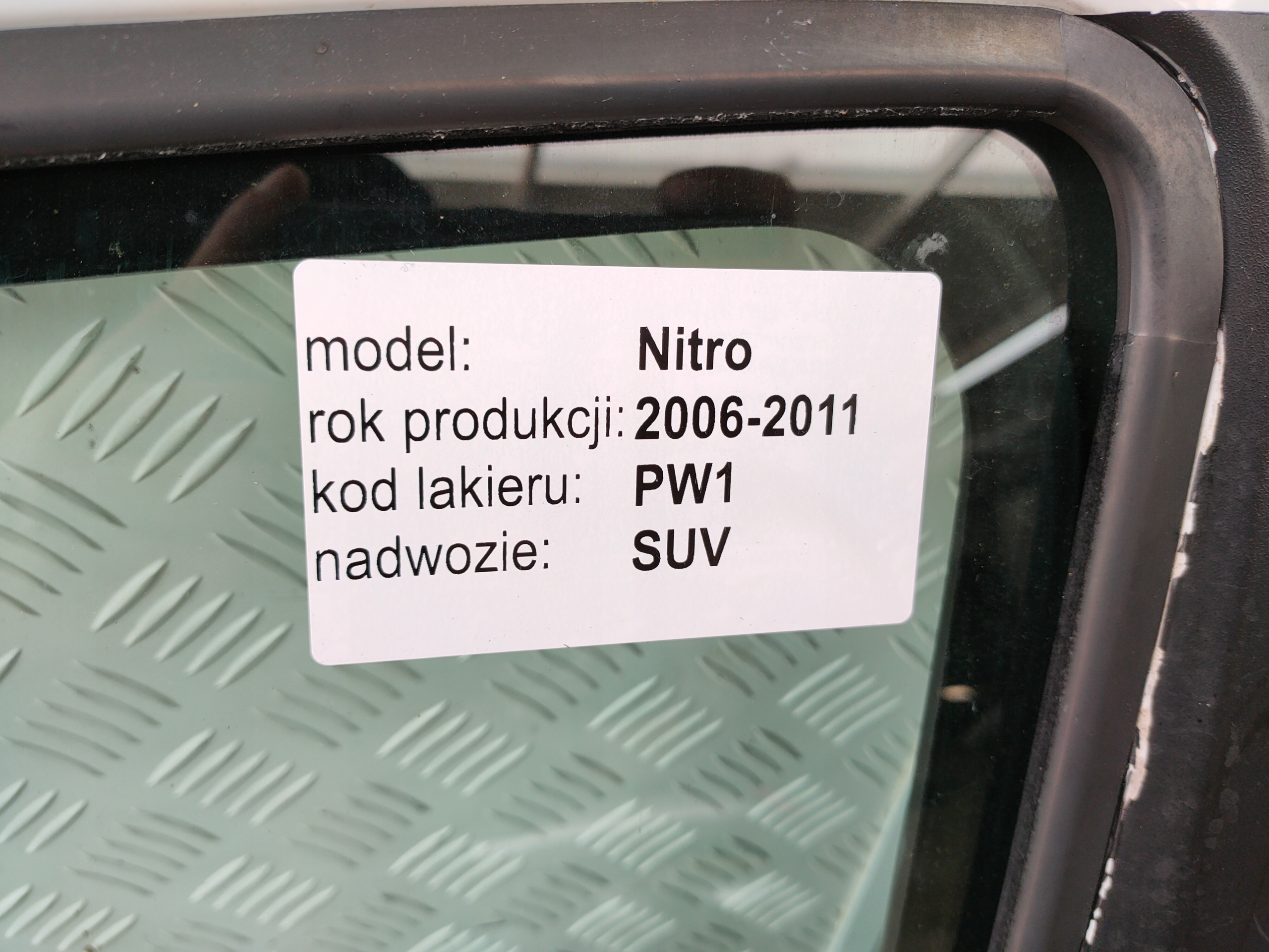DODGE NITRO 07-12 door front and rear. left colour PW1 KOMPLET original