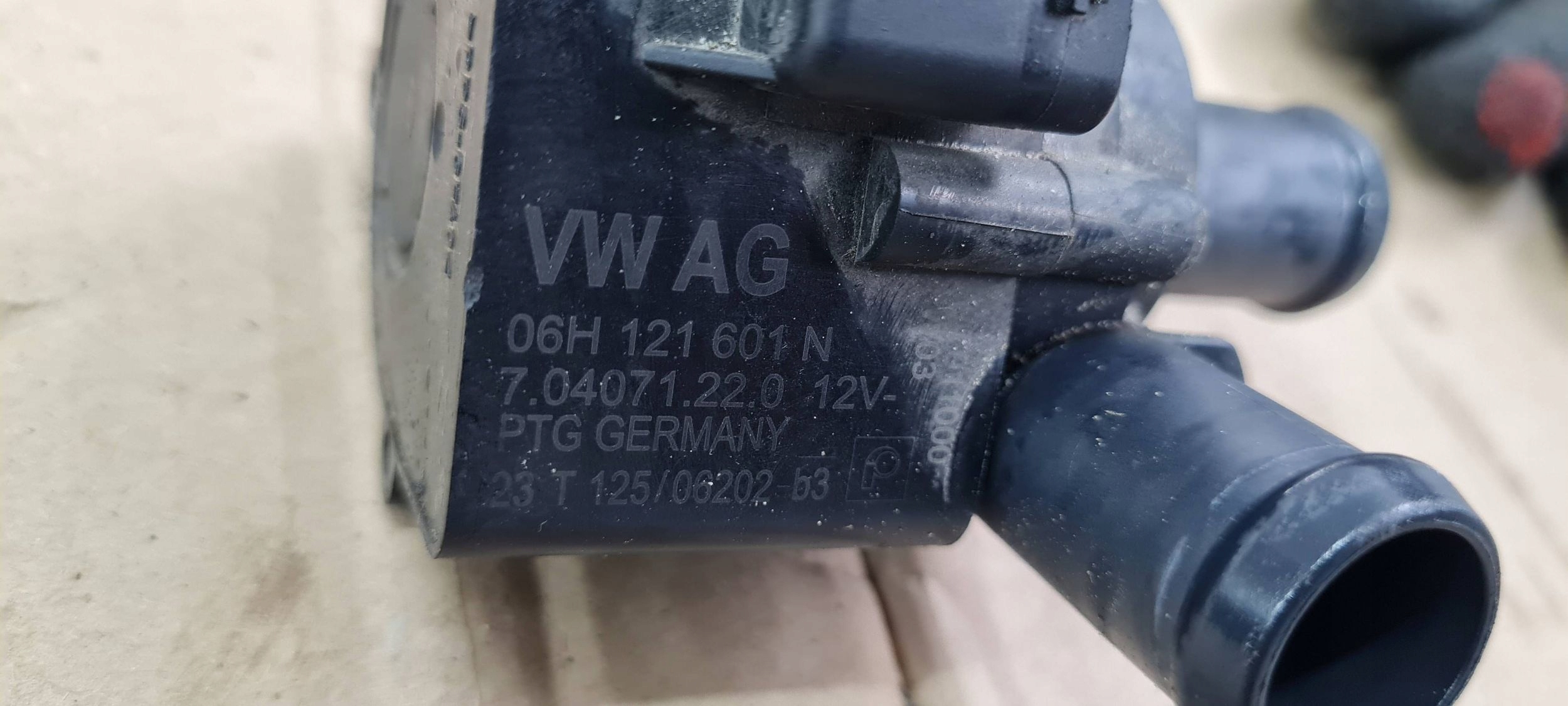 A6 C8 4K dodatna pumpa vode 2.0 TFSI 06H121601N A4 B9 8W A5 A6 Q5 80A