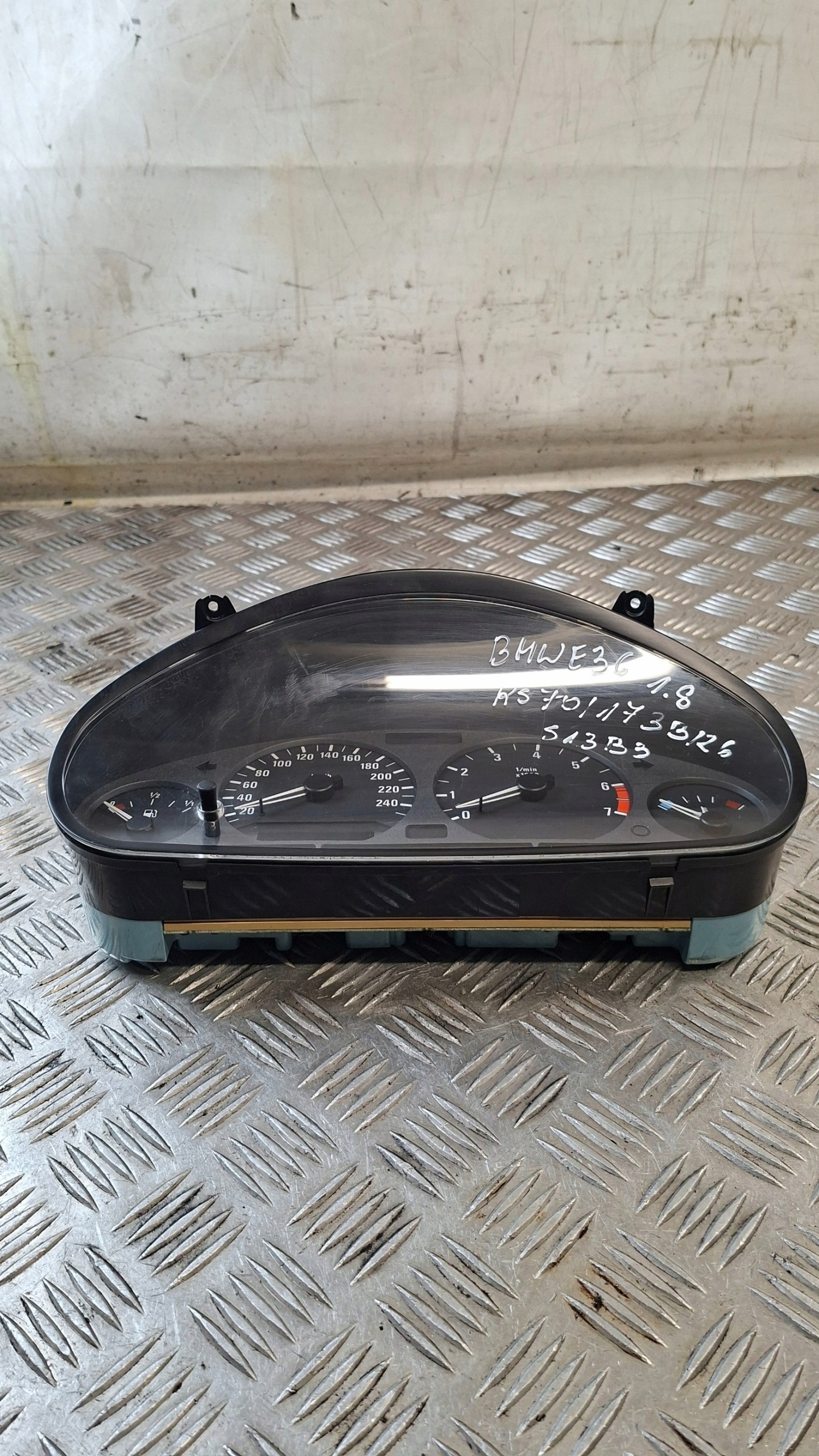 quadro strumenti tachimetro contagiri BMW E36 1.8