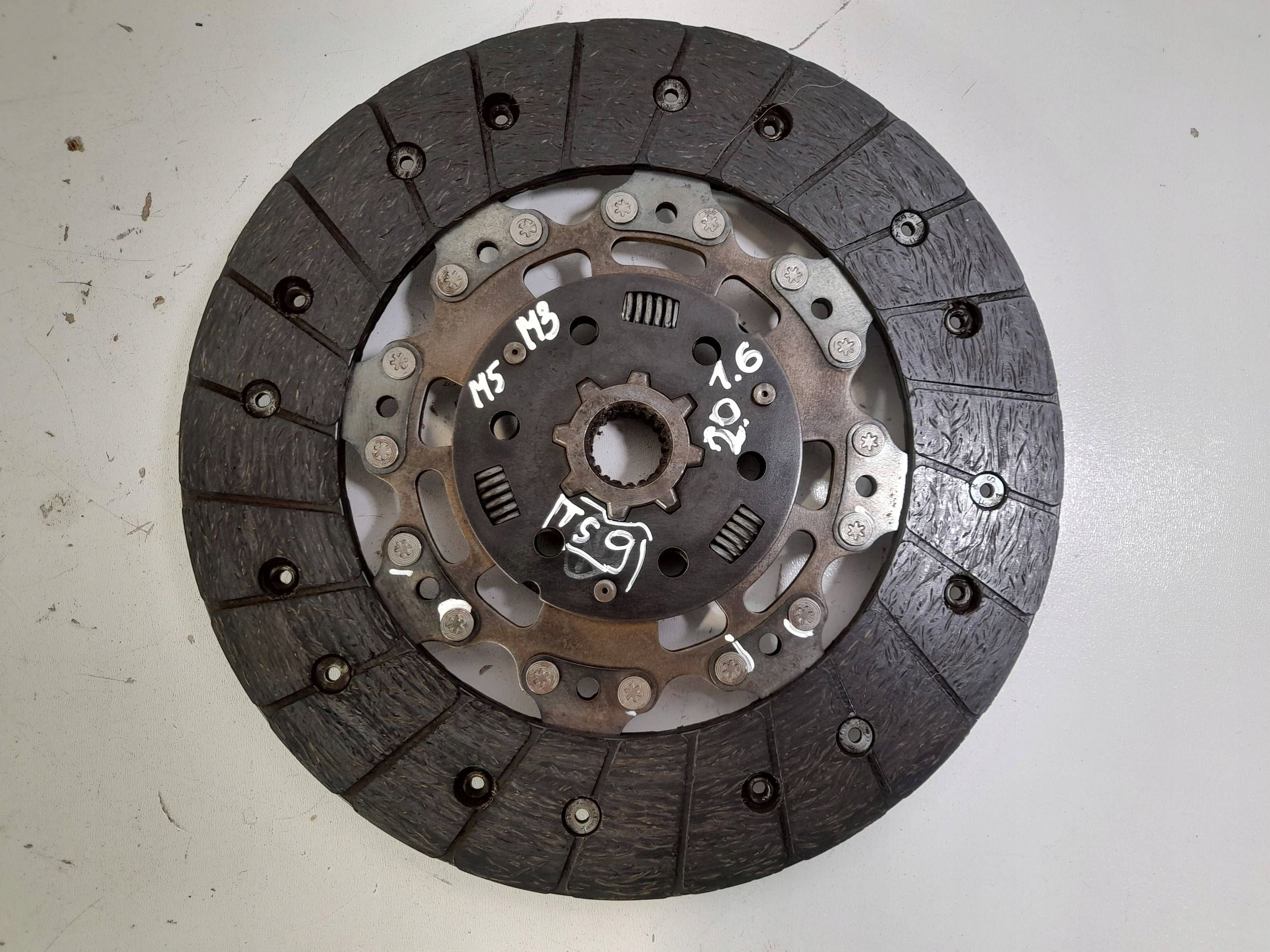 Mazda 5 CW 1,6D Disque Embrayage AV617550C1B (TS9)
