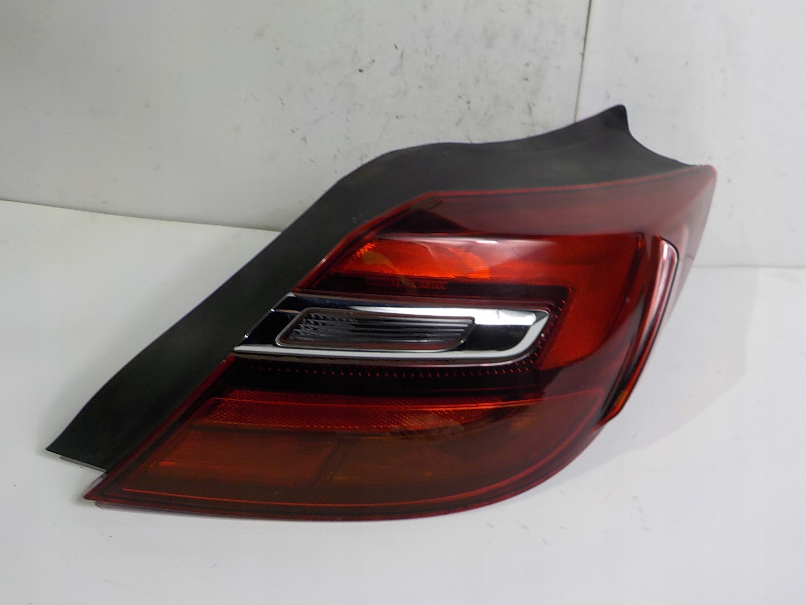 OPEL INSIGNIA A LIFT HB light right rear part rear UK