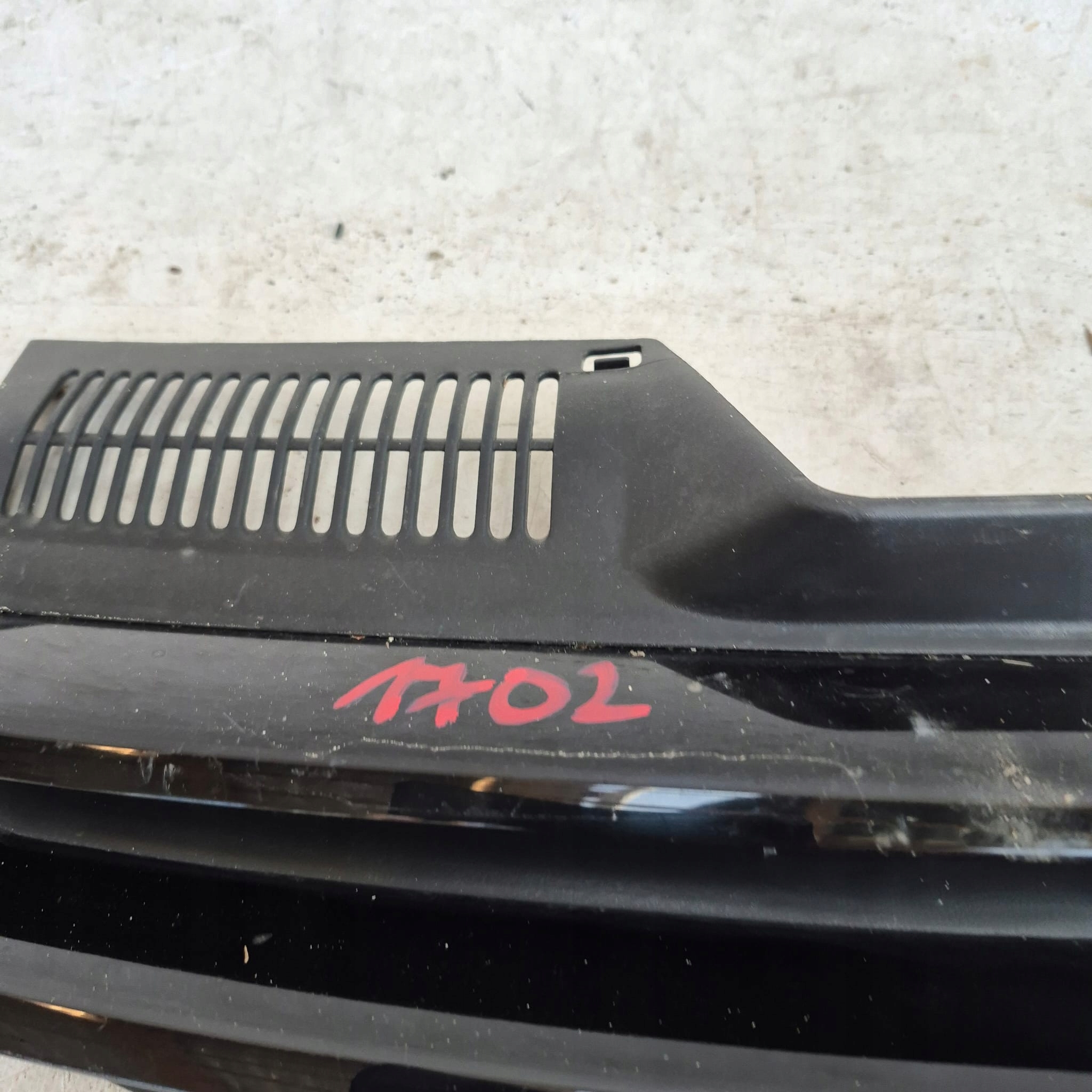 VW GOLF V 5 03-09 Grill Grill