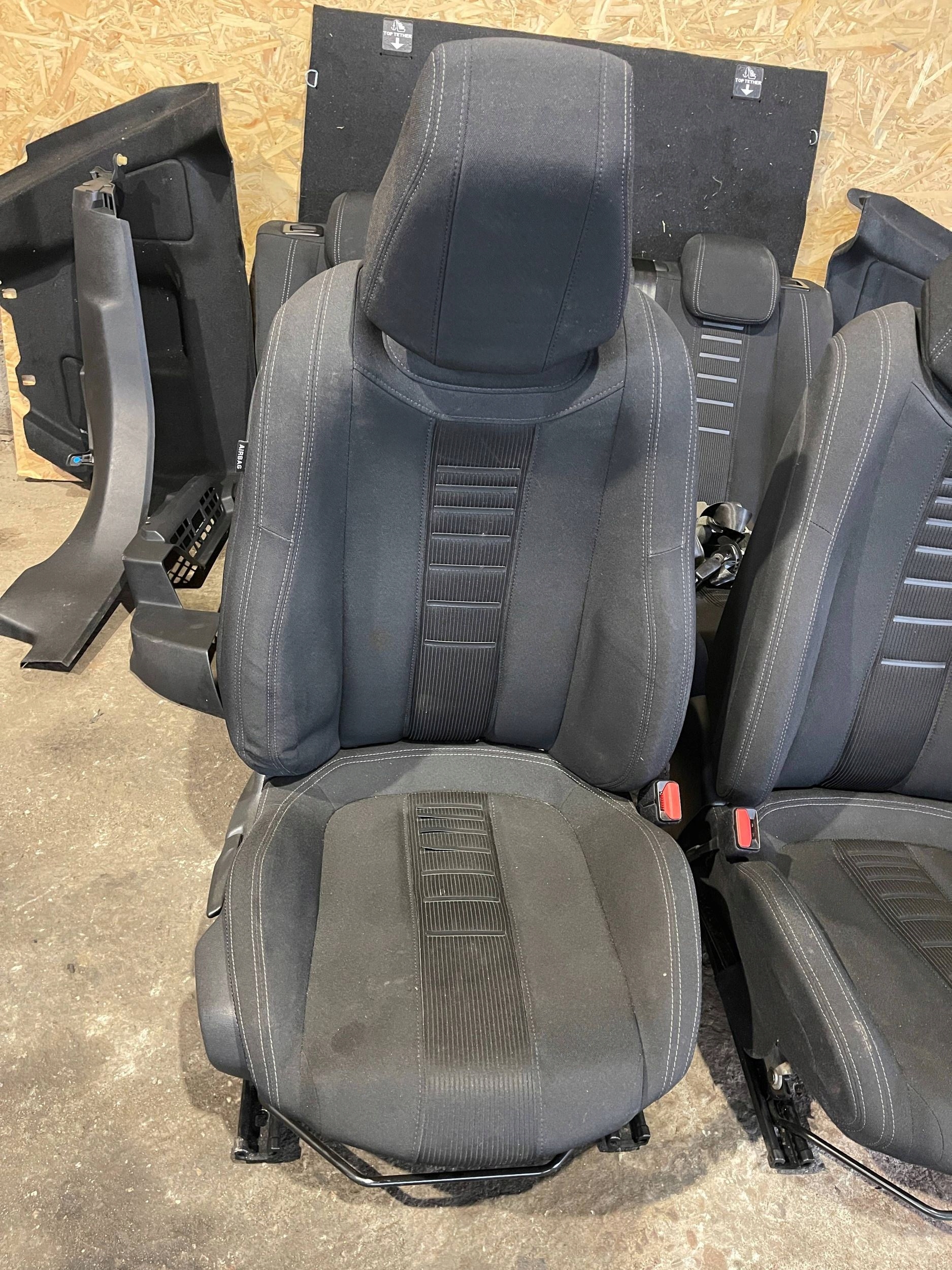 KOMPLET Sitze Sitz PEUGEOT 308 T9 13- HB HATCHBACK