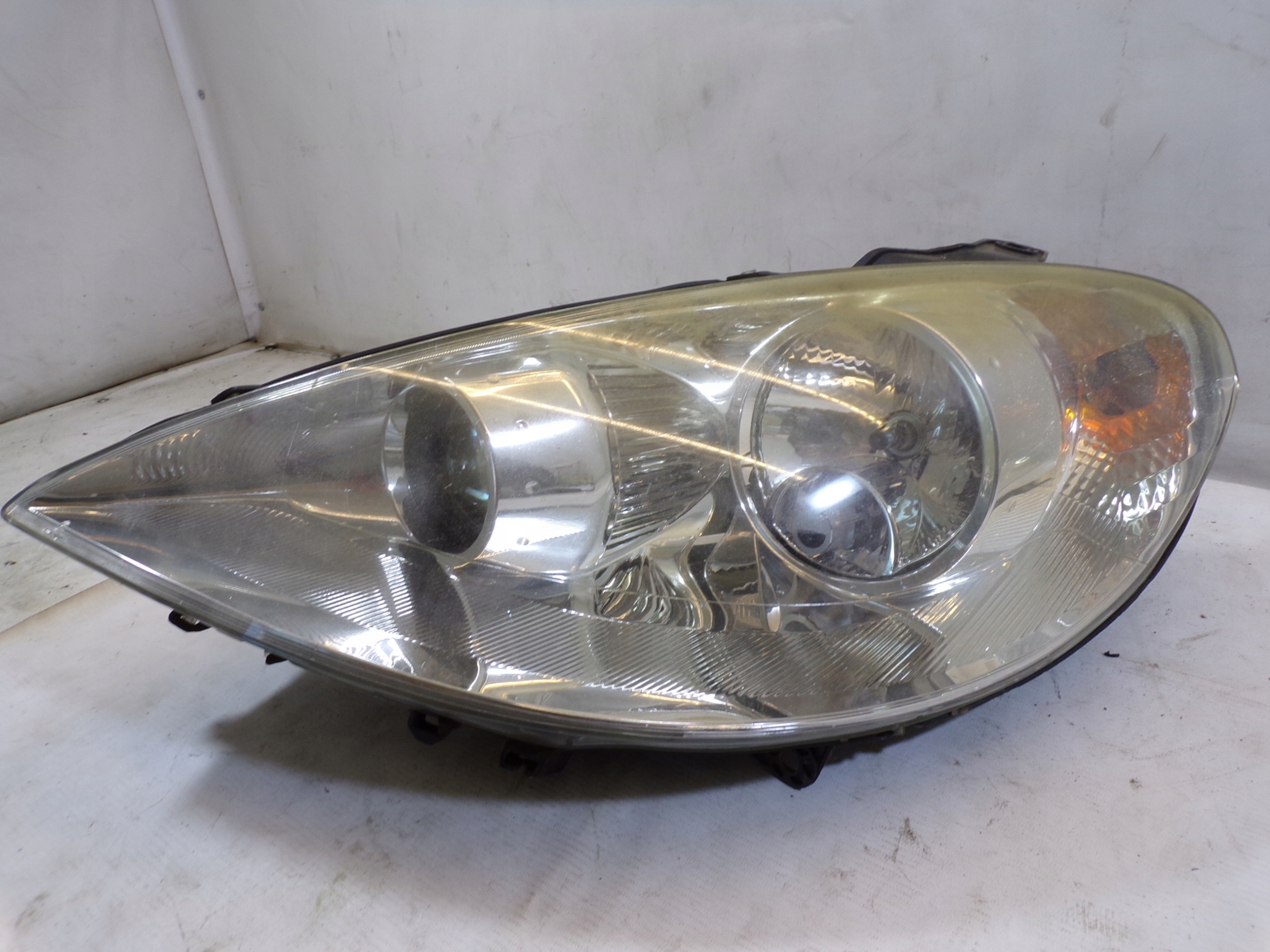 light front front left PEUGEOT 807 XENON