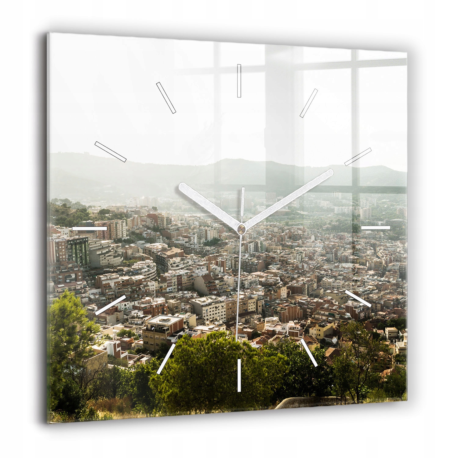 Skleněný hodinový stroj Elegantní neslyšitelný mechanismus Barcelona pohled na Montjuic
