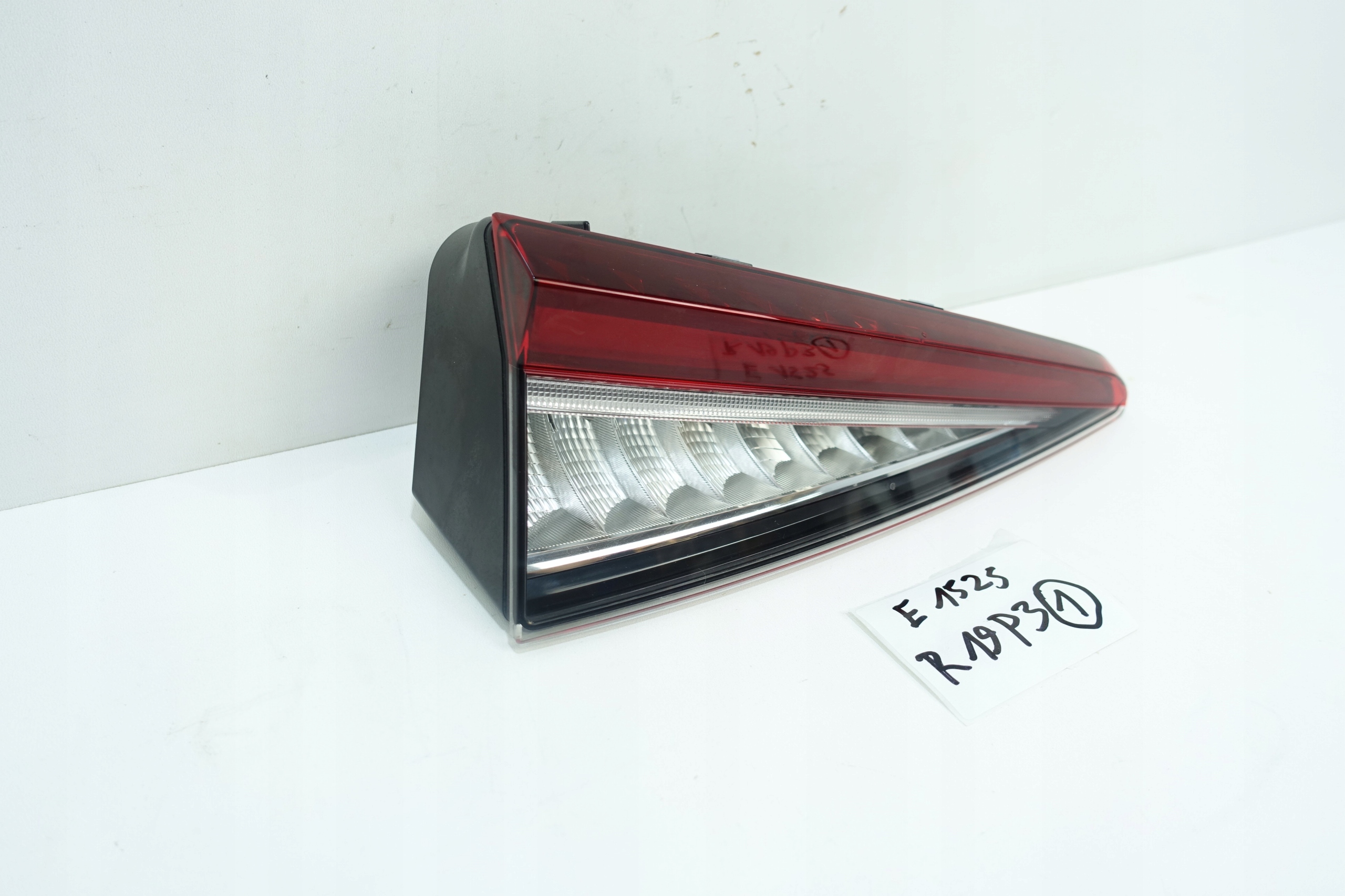 light left rear part left rear SKODA ENYAQ 5LG
