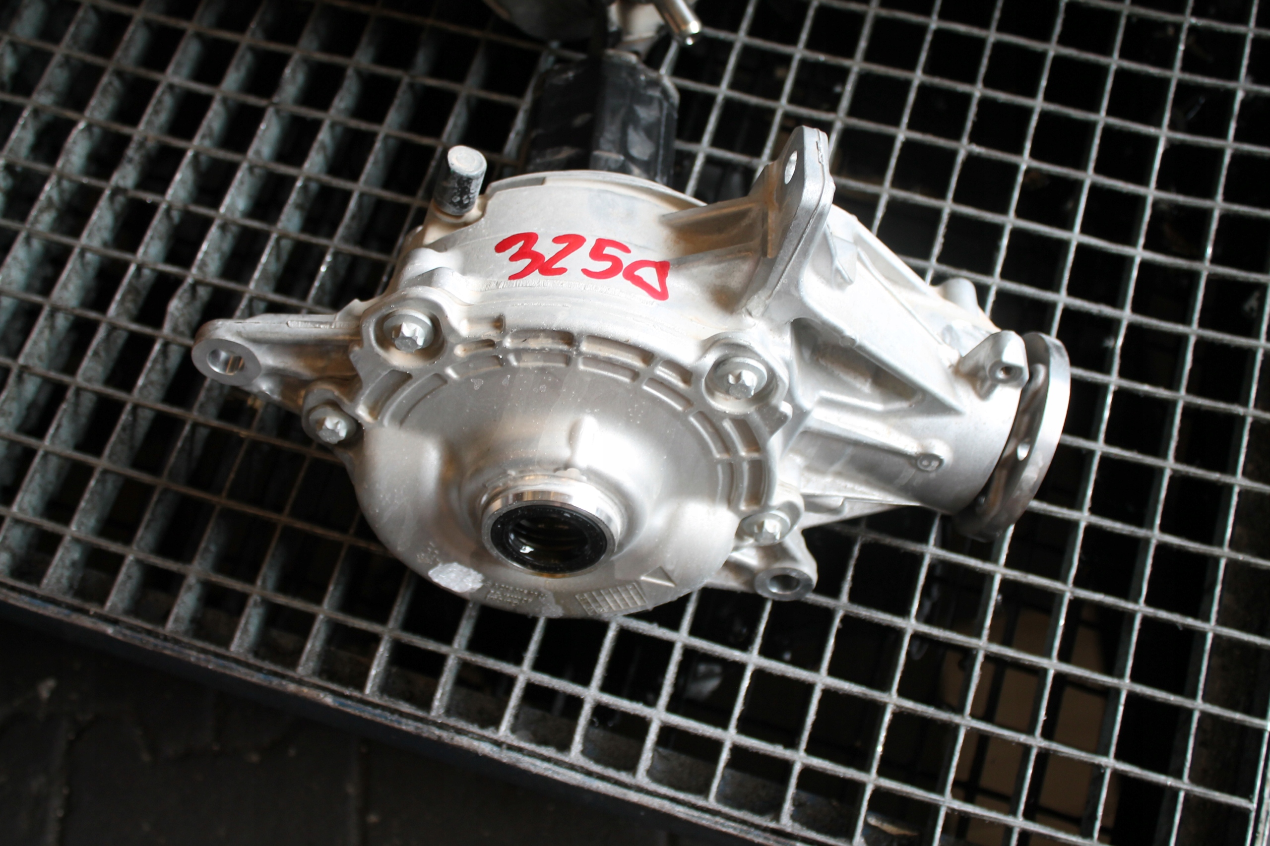 3250. differenziale differenziale MERCEDES A2063310005 A2063353900