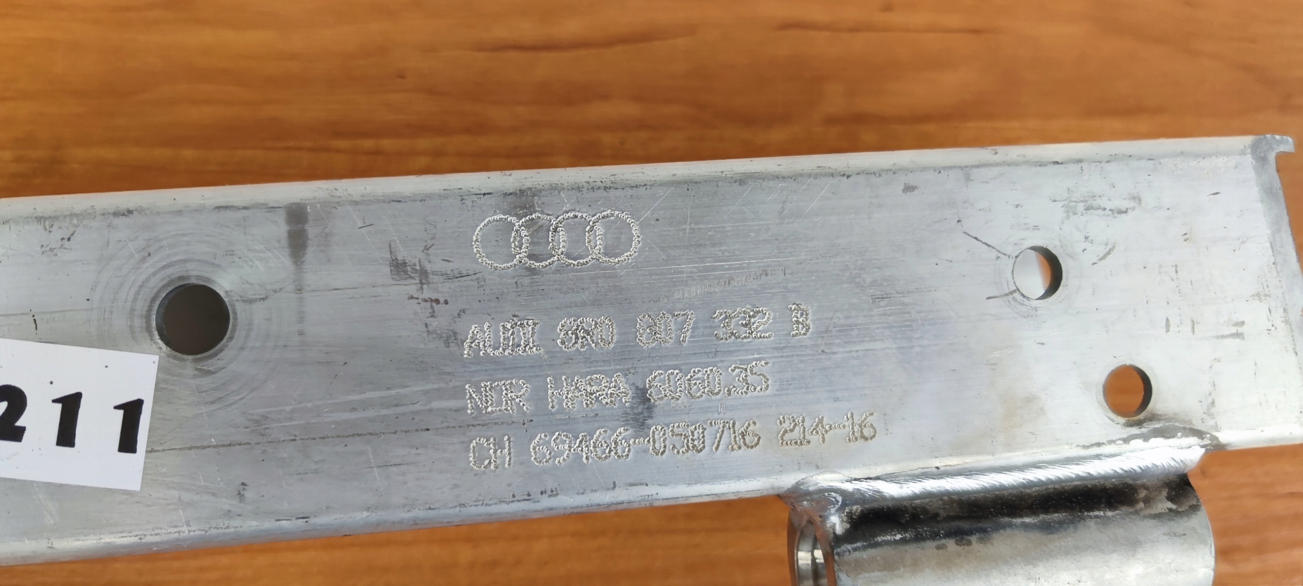 AUDI Q5 right bracket siders rear part console holder