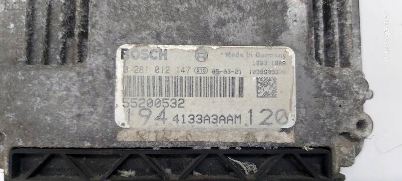 control unit of the engine FIAT CROMA 0281012147