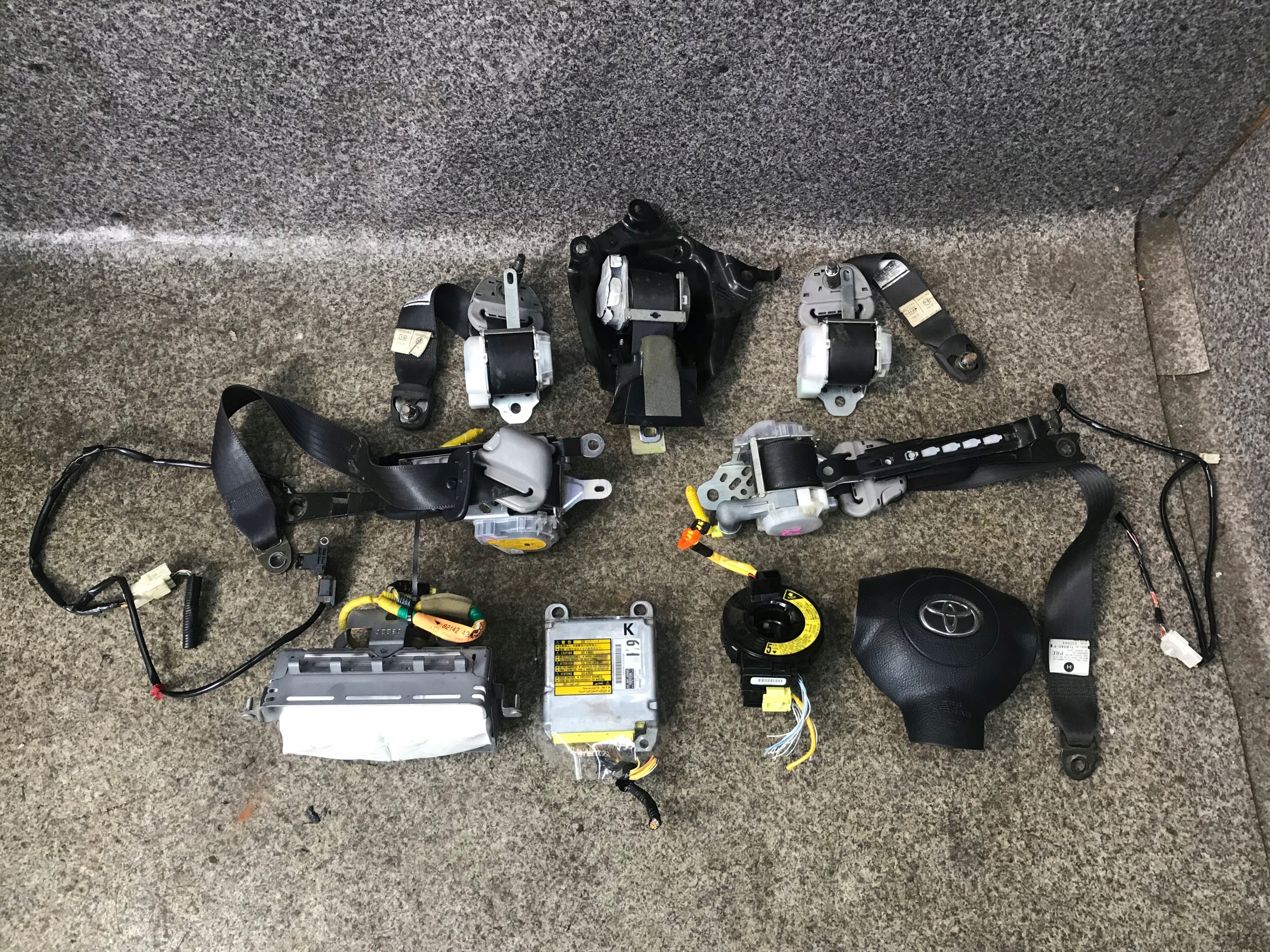 89170-42160 152300-6912 - RAV4 2 II комплект ремені подушки модуль подушки безпеки лямки