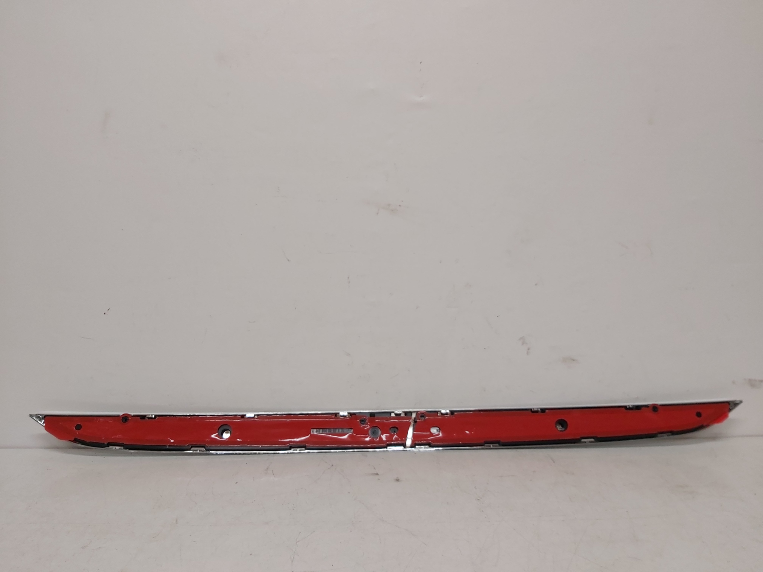 CHROM KLAPY BAGAŻNIKA MERCEDES W447 A4476940082 Producent części Mercedes-Benz OE