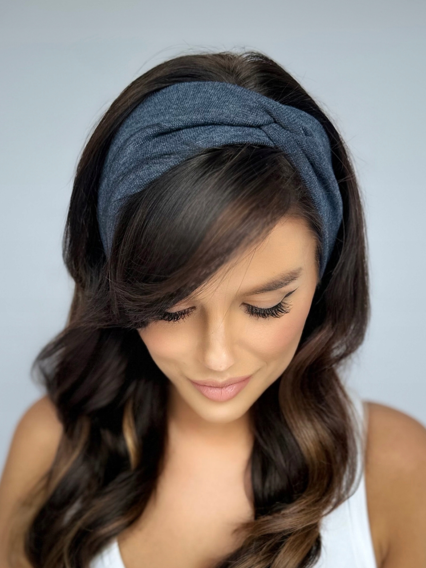 OPASKA DAMSKA NA GŁOWĘ USZY CIENKA LEKKA WYGODNA PRZEPLATANA BAWEŁNA KOLOR Płeć kobieta