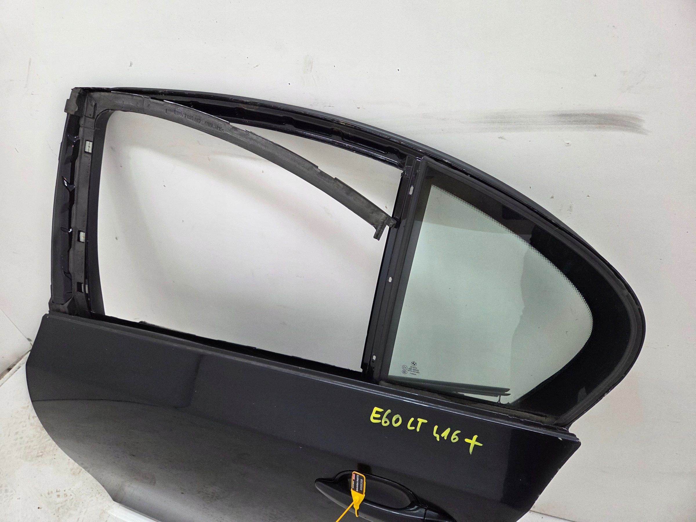 door left rear. BMW E60 CARBONSCHWARZ
