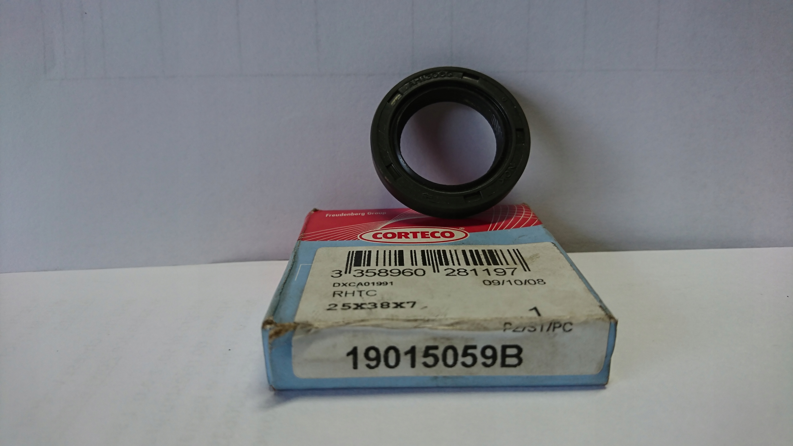 Simmering skrzyni biegów 25x38x7