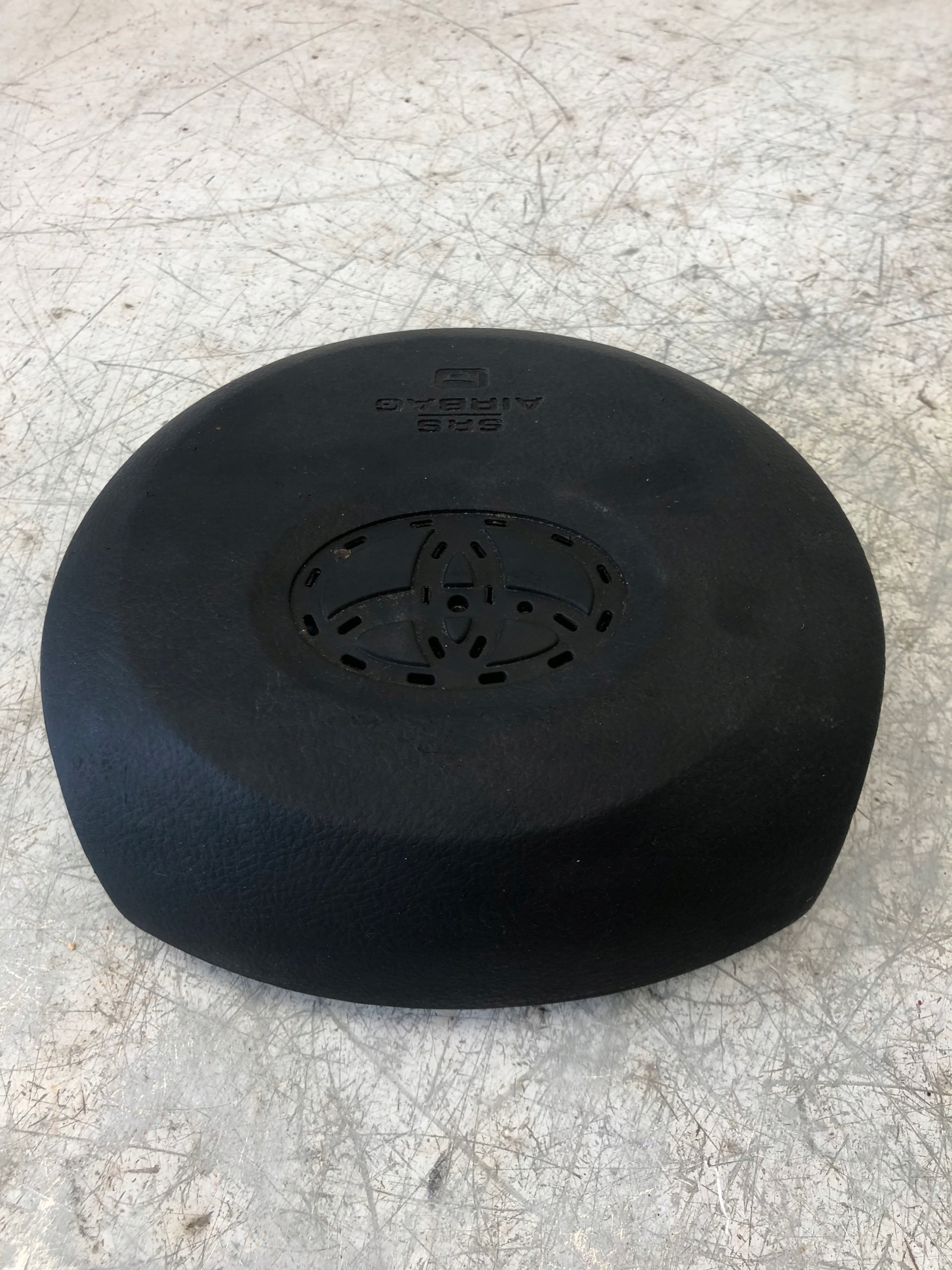 spoiler airbag driver´s TOYOTA YARIS III