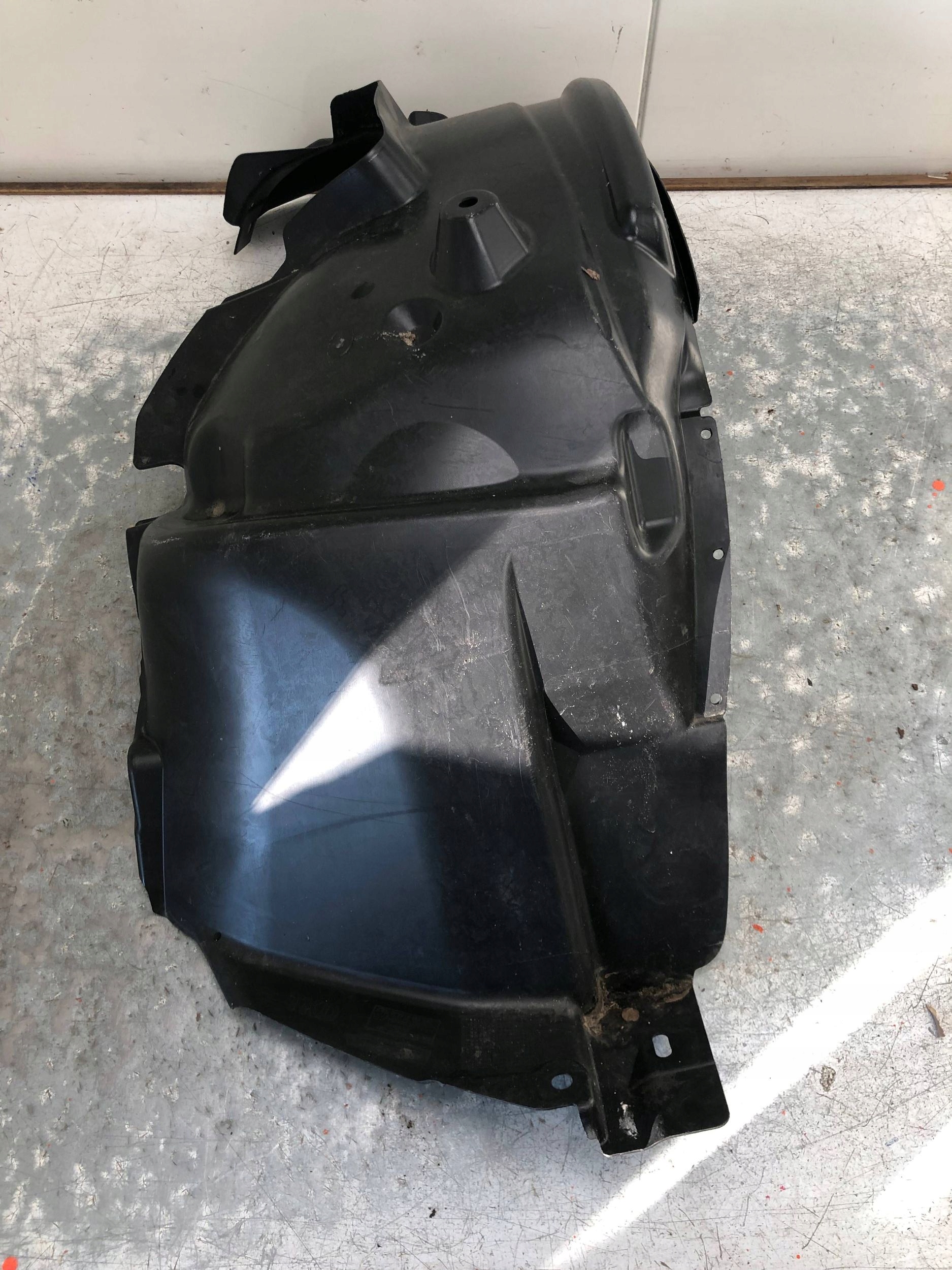 mudguard right front part rear BMW E88 7166244