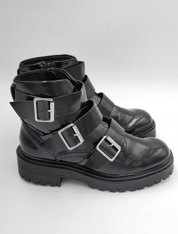 Kotníkové Boty Na Platformě Černé S Přezkami Kzm 38