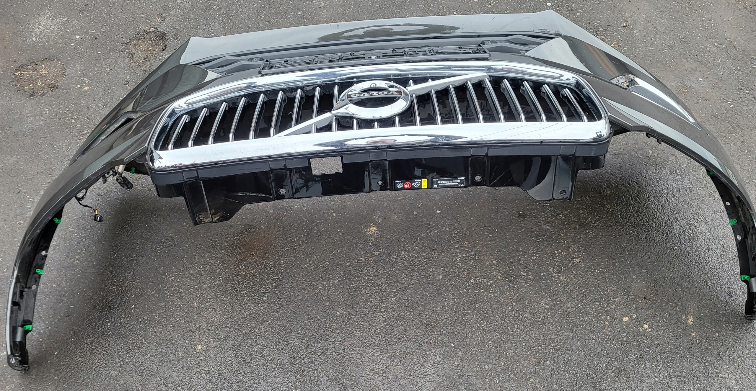 front bumper front PREKLADgrill front complete VOLVO XC60 II 2 INSCRIPTION OE
